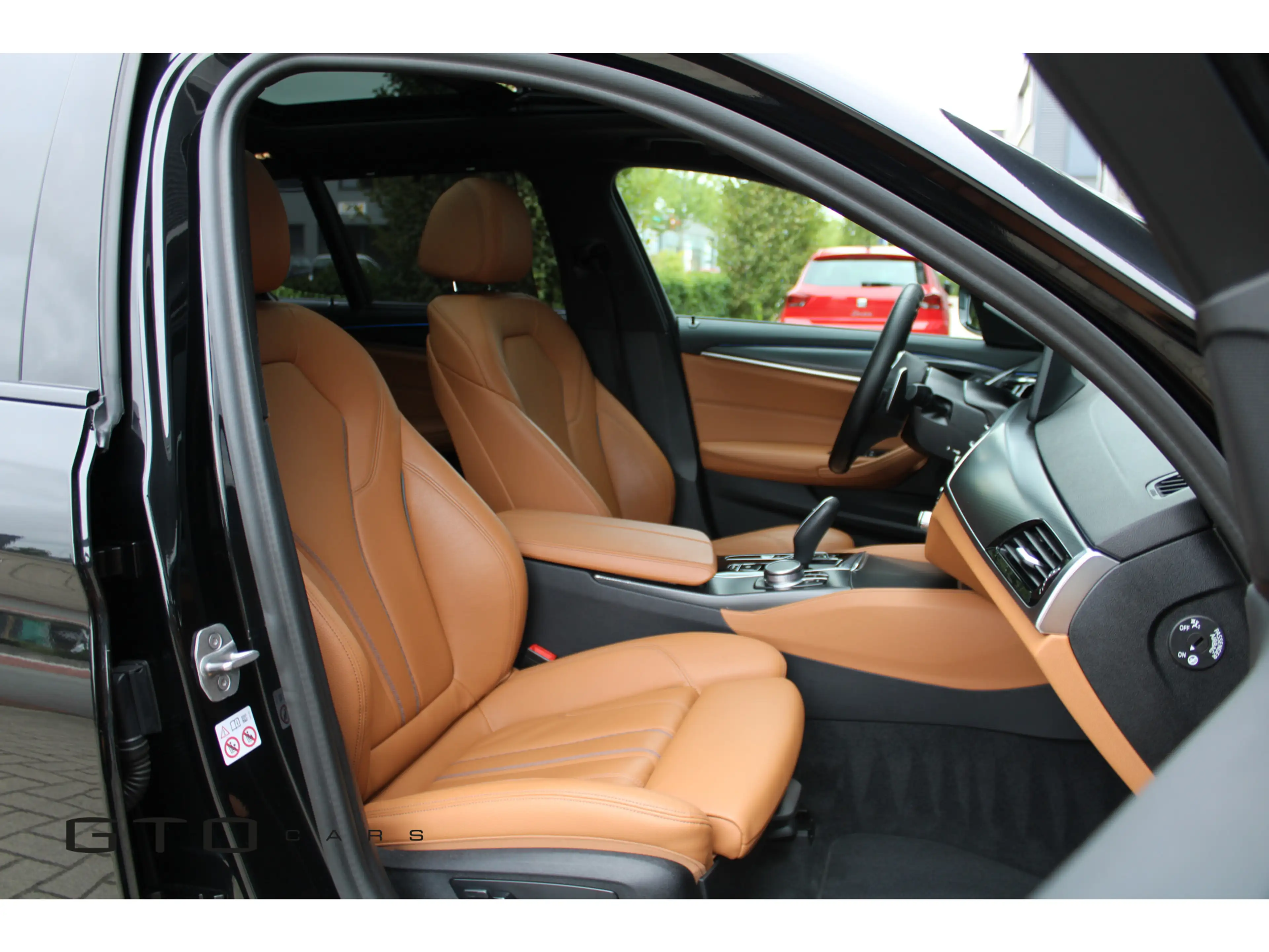 BMW 530 5-serie Touring 530e High Executive | Pano | M Spo — photo 21