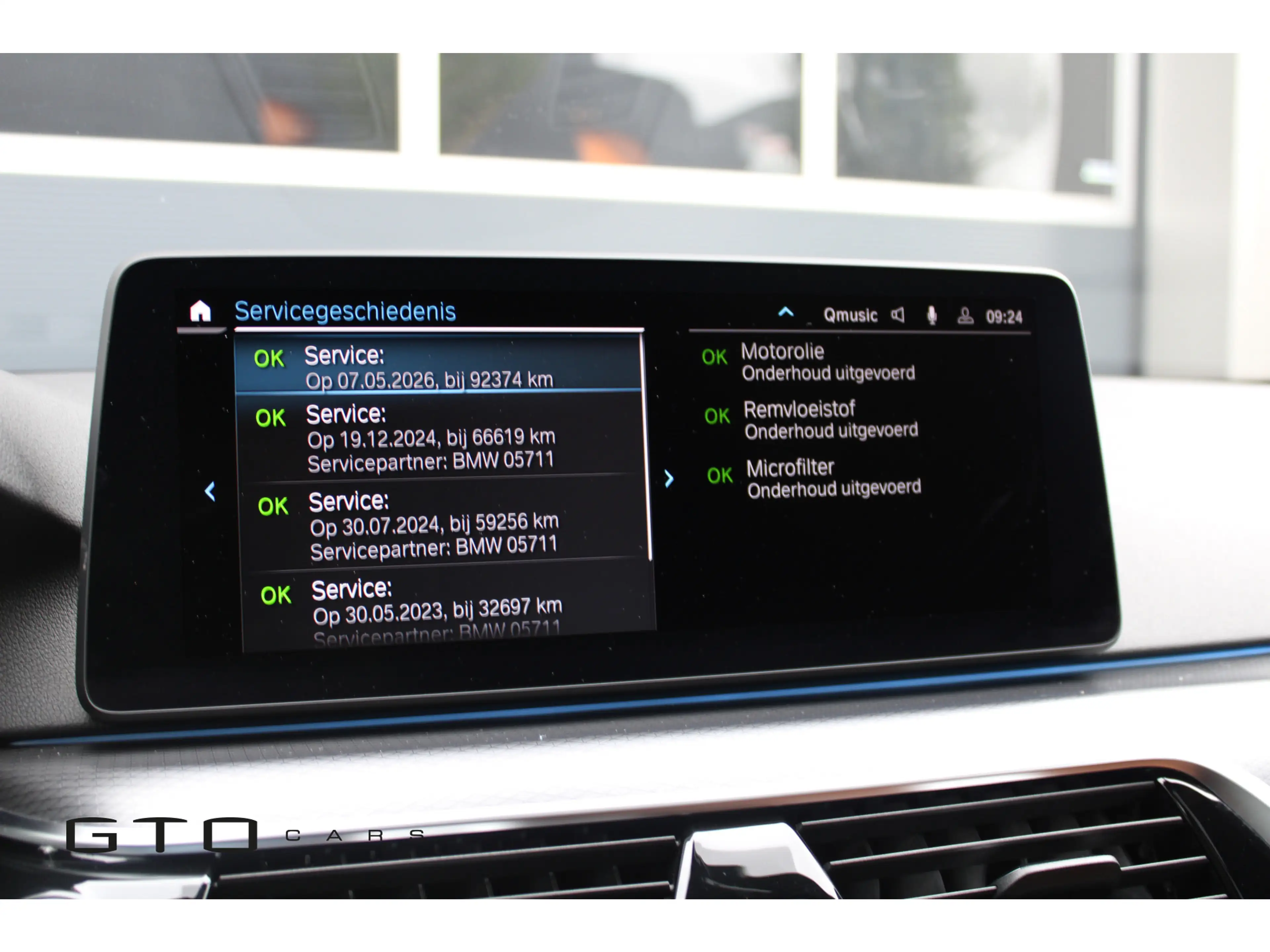 BMW 530 5-serie Touring 530e High Executive | Pano | M Spo — photo 27