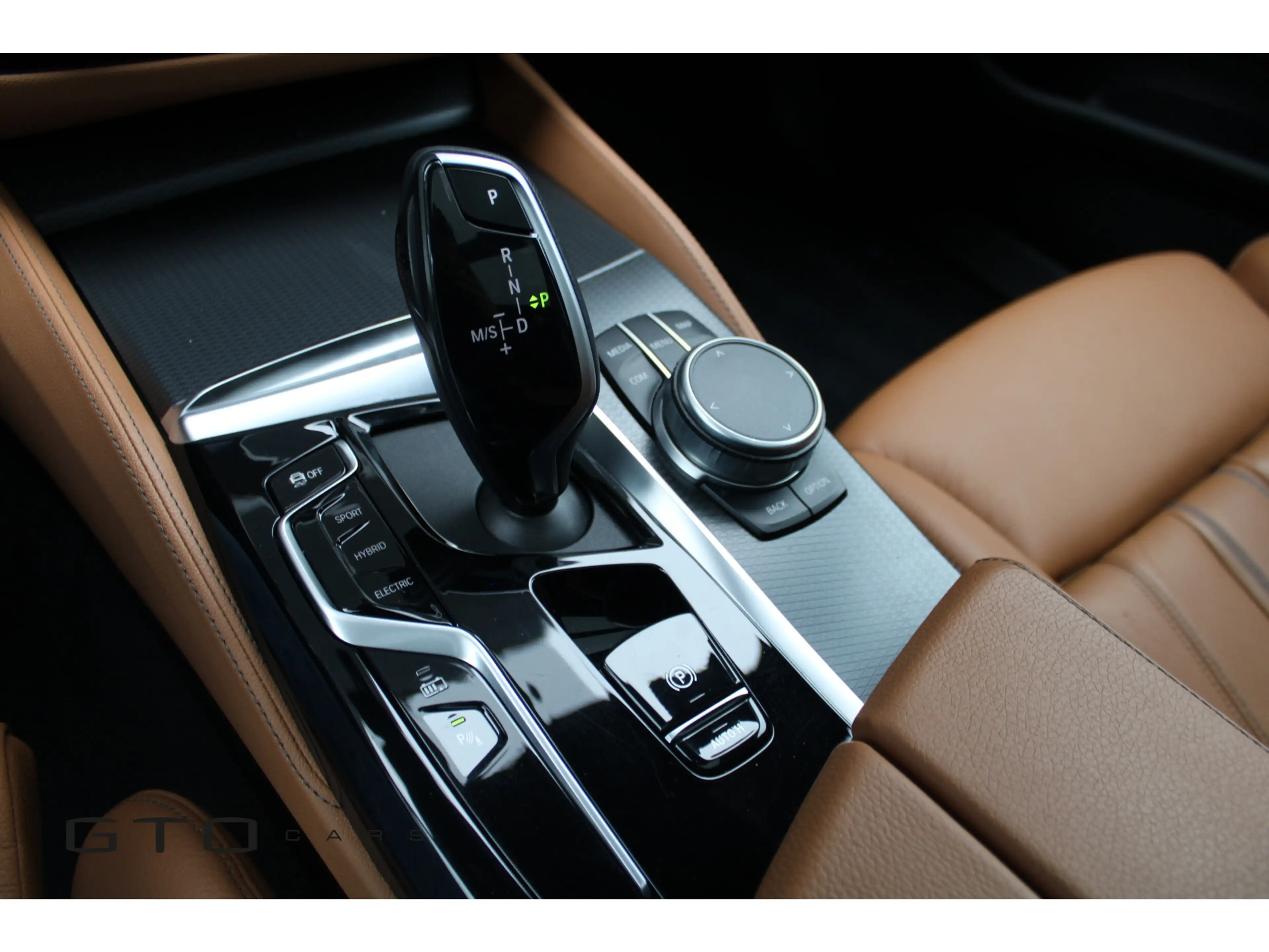 BMW 530 5-serie Touring 530e High Executive | Pano | M Spo — photo 30