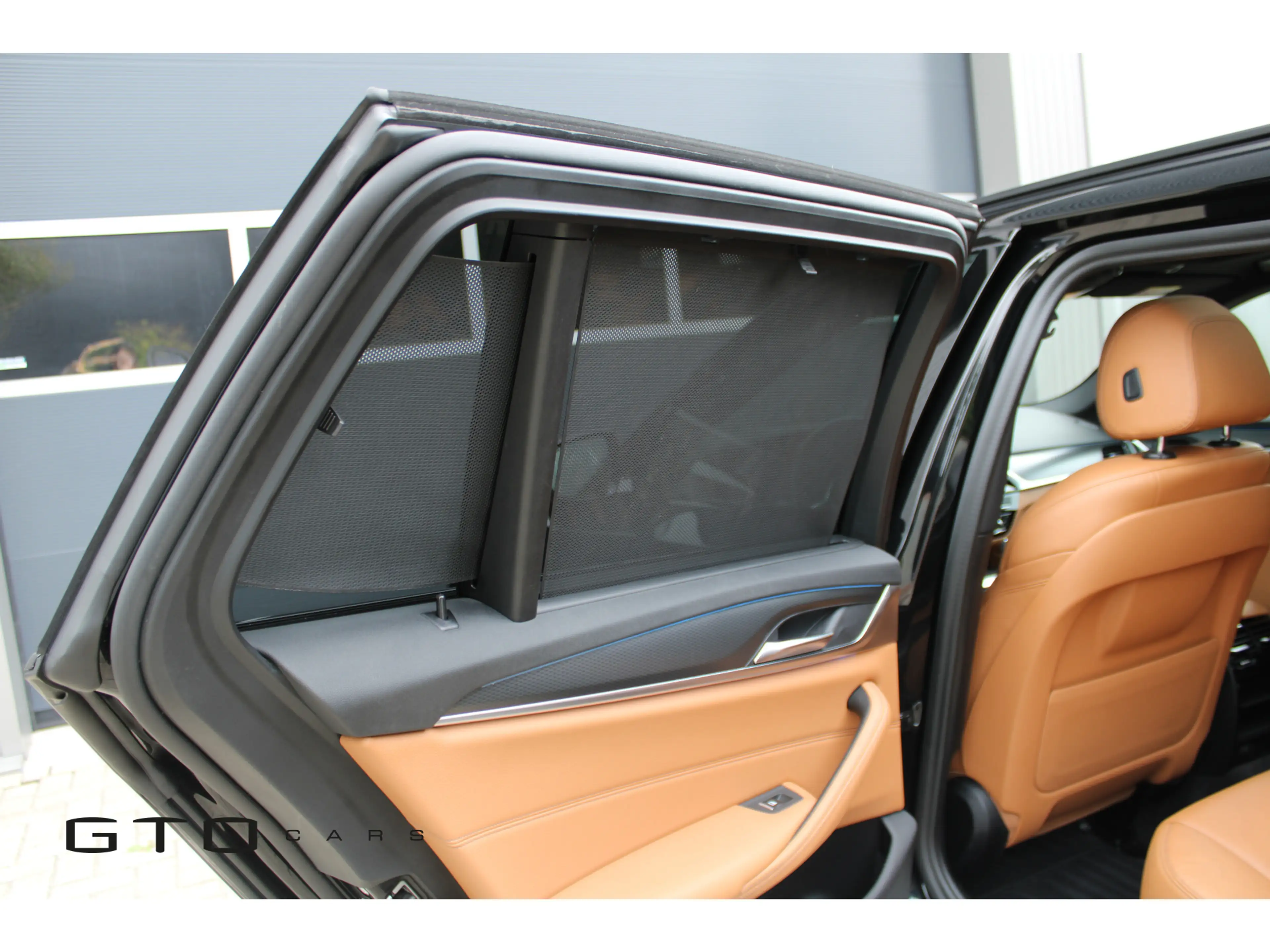BMW 530 5-serie Touring 530e High Executive | Pano | M Spo — photo 16