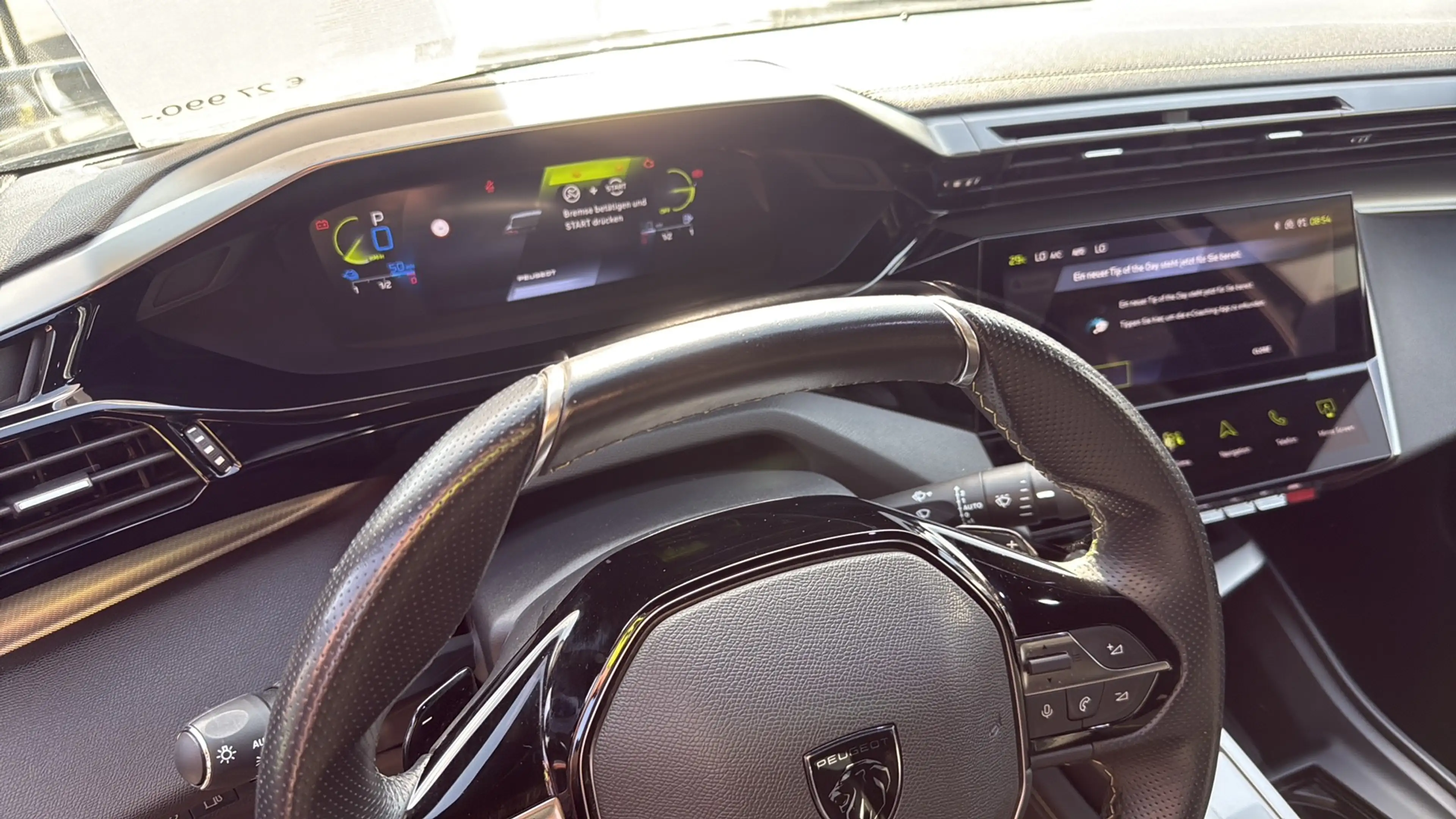 Peugeot 408 GT PHEV 225 e-EAT8 — photo 10