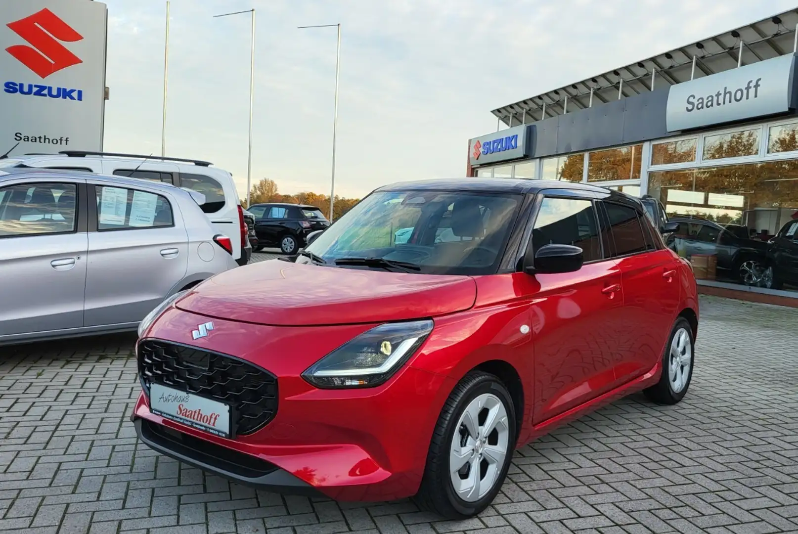 Suzuki Swift 1.2 Dualjet Hybrid 61 kW Comfort Rot - 1