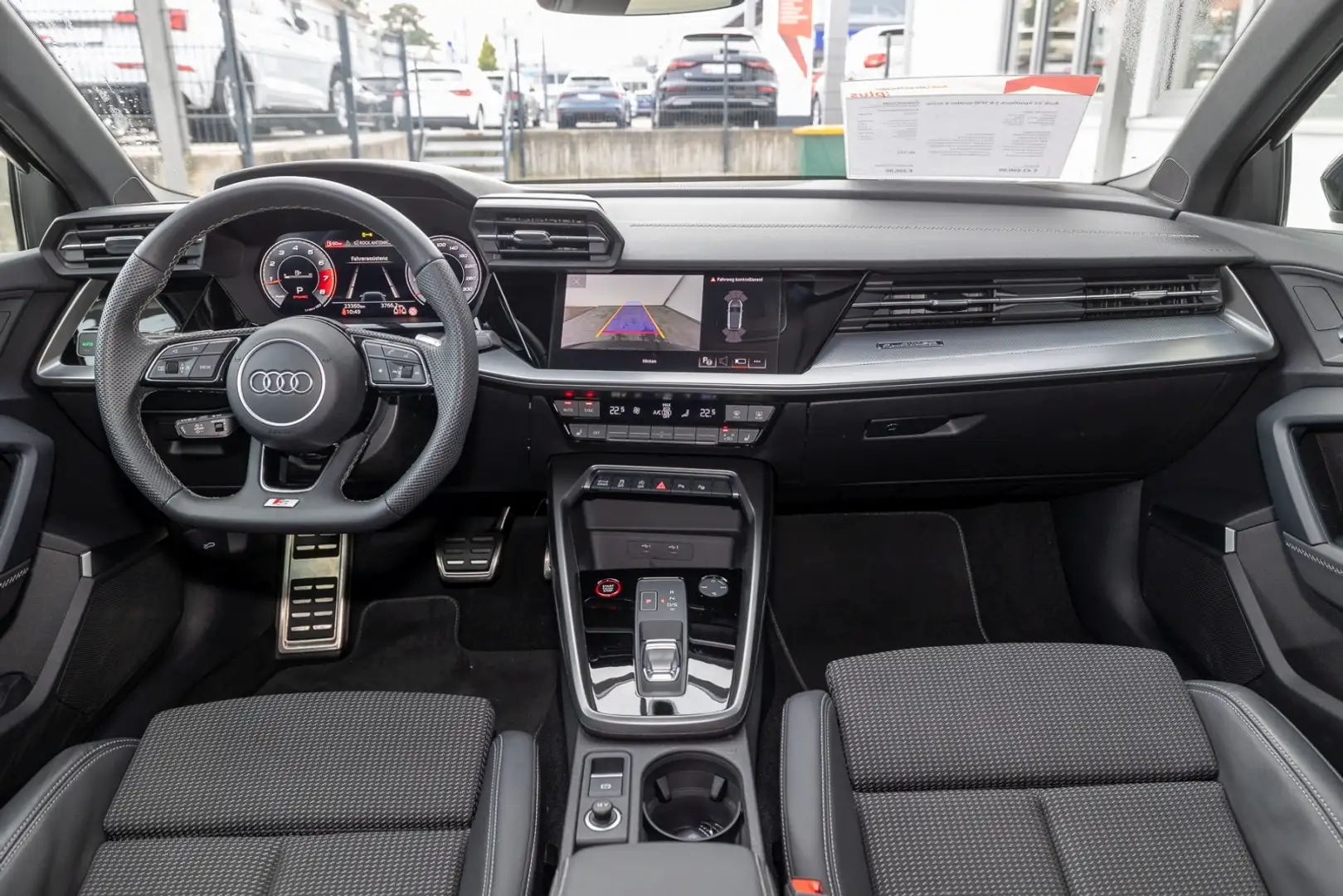 Audi S3 Sportback 2.0 TFSI qu. S tr.(Matrix, BO, RFK, Schwarz - 2