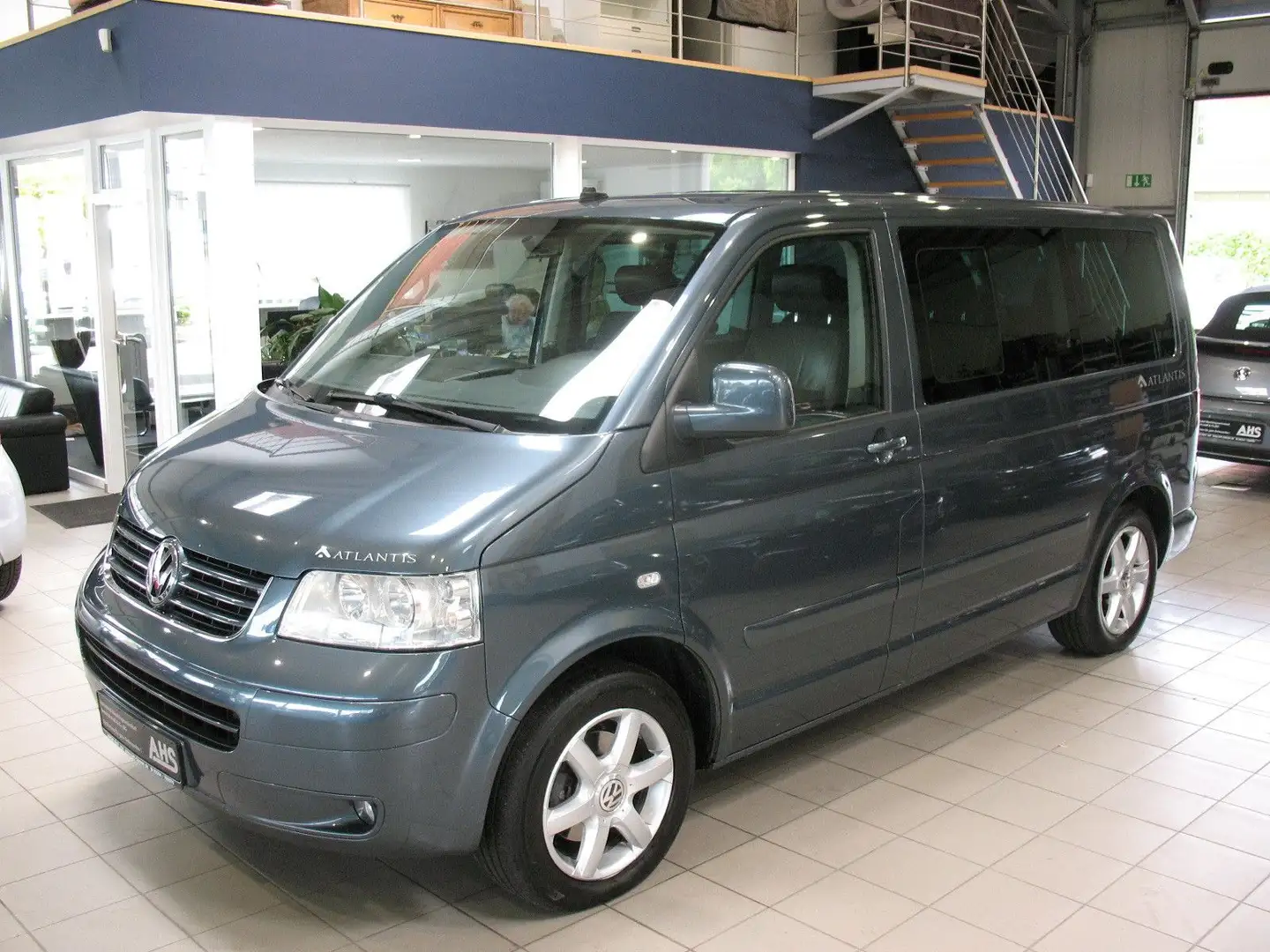 Volkswagen T5 Transporter T5 Multivan 2.5 TDI DPF Atlantis *AUTOMATIK*AHK* Grau - 1
