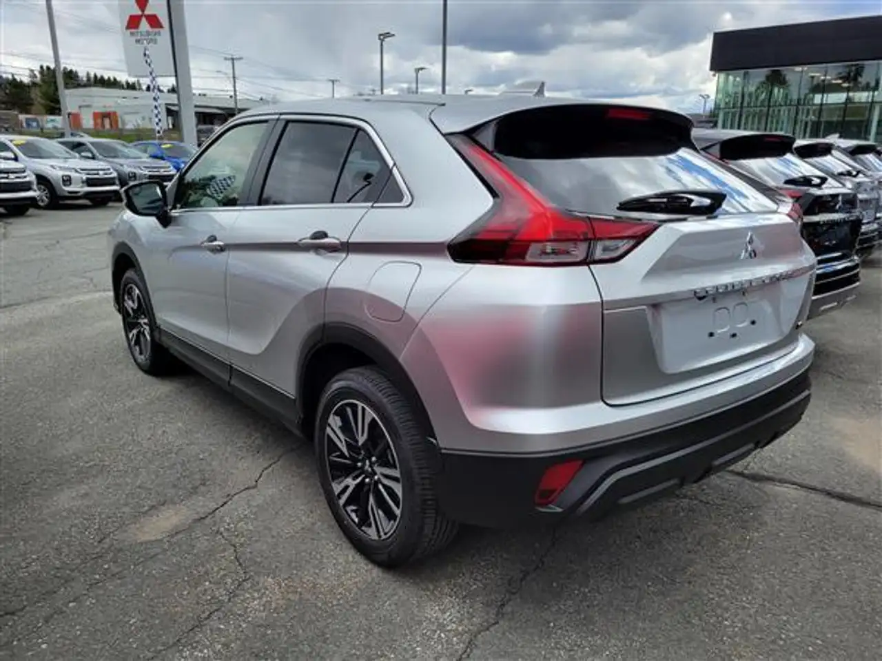 Mitsubishi Eclipse Cross снимка Mitsubishi Eclipse Cross