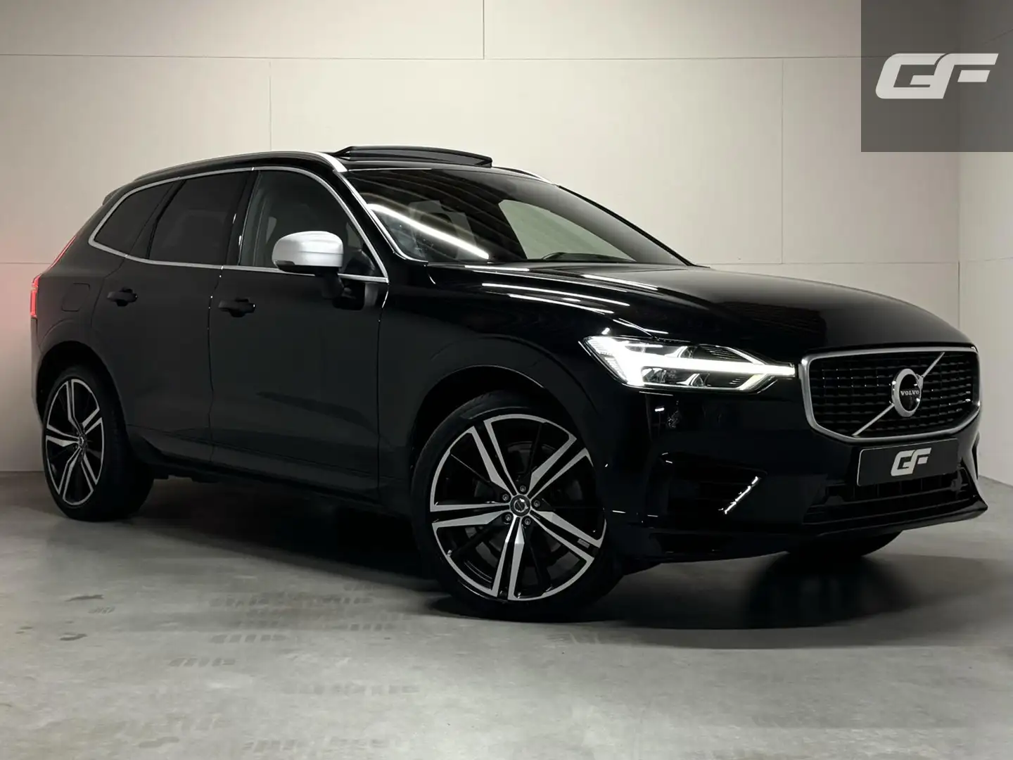 Volvo XC60 2.0 T8 Twin Engine AWD R-Design Luchtv. Pano H/K H Noir - 1