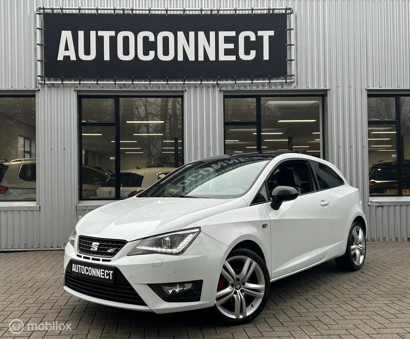 SEAT Ibiza SC 1.4 TSI Cupra, PANODAK, LEDER, CRUISE, PDC Wit - 1