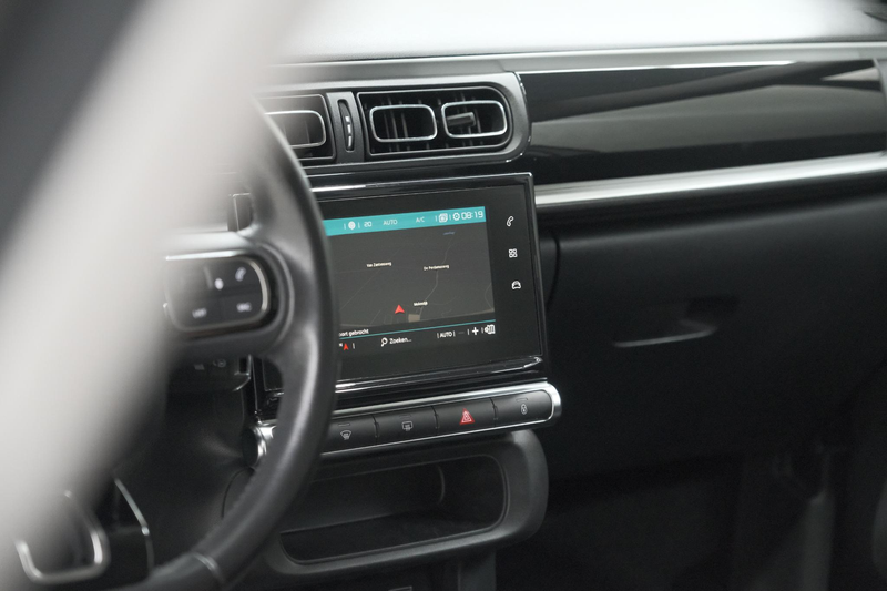 Citroen C3 PureTech 82 S&S Shine | Camera | Navigatie | Clima — photo 6