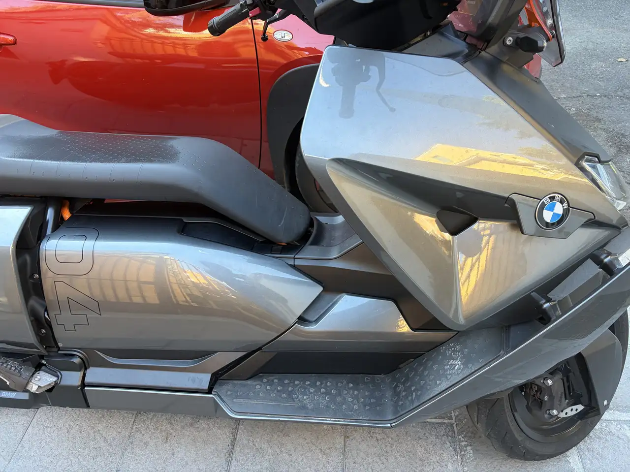 BMW CE 04