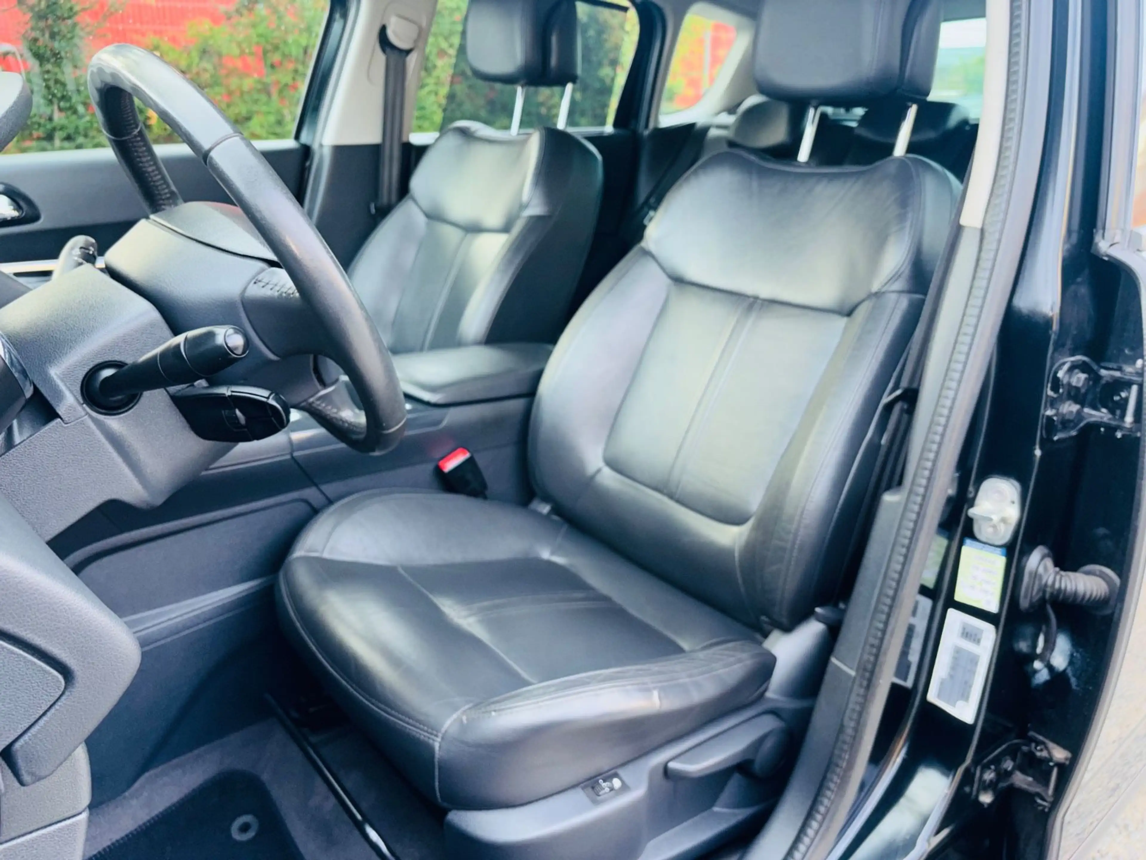 Peugeot 3008 LEDER,KLIMA,2xPDC,Allwetter,Anhängerkupplun — photo 8