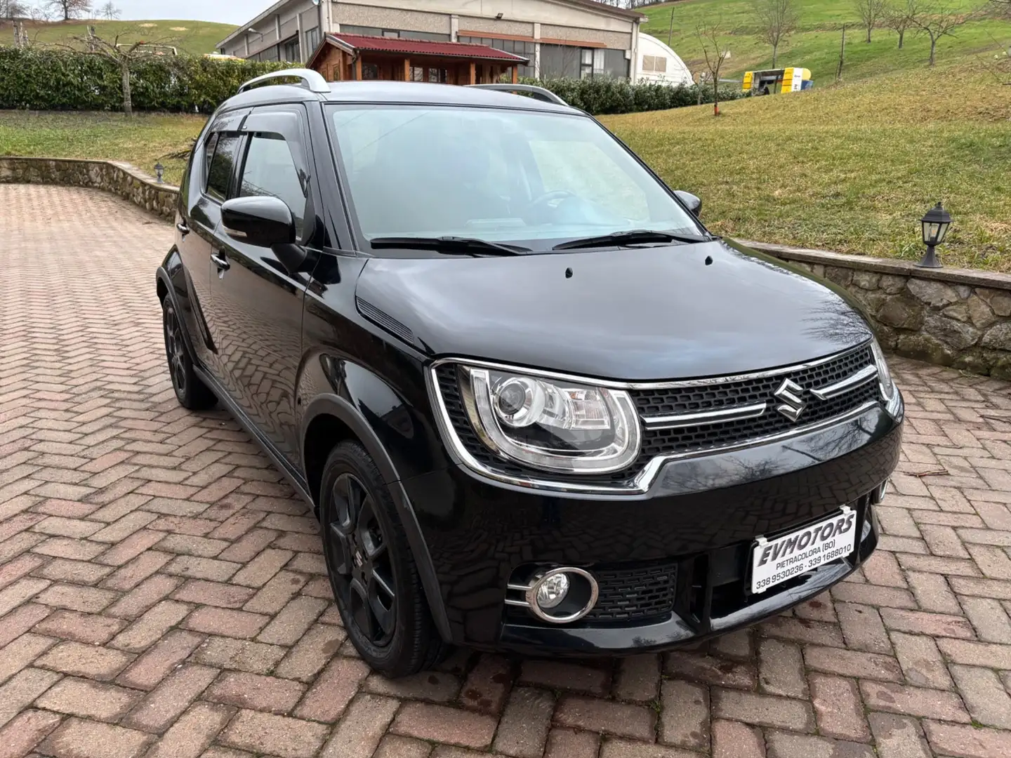 Suzuki Ignis 1.2 Dualjet 4WD All Grip Top Schwarz - 2