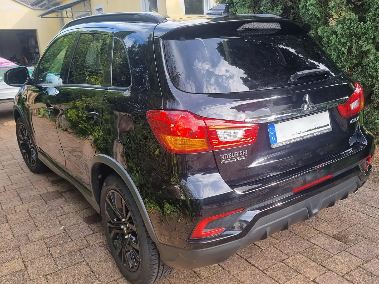 Mitsubishi ASX ASX 1.6 ClearTec 2WD Edition+ Schwarz - 2