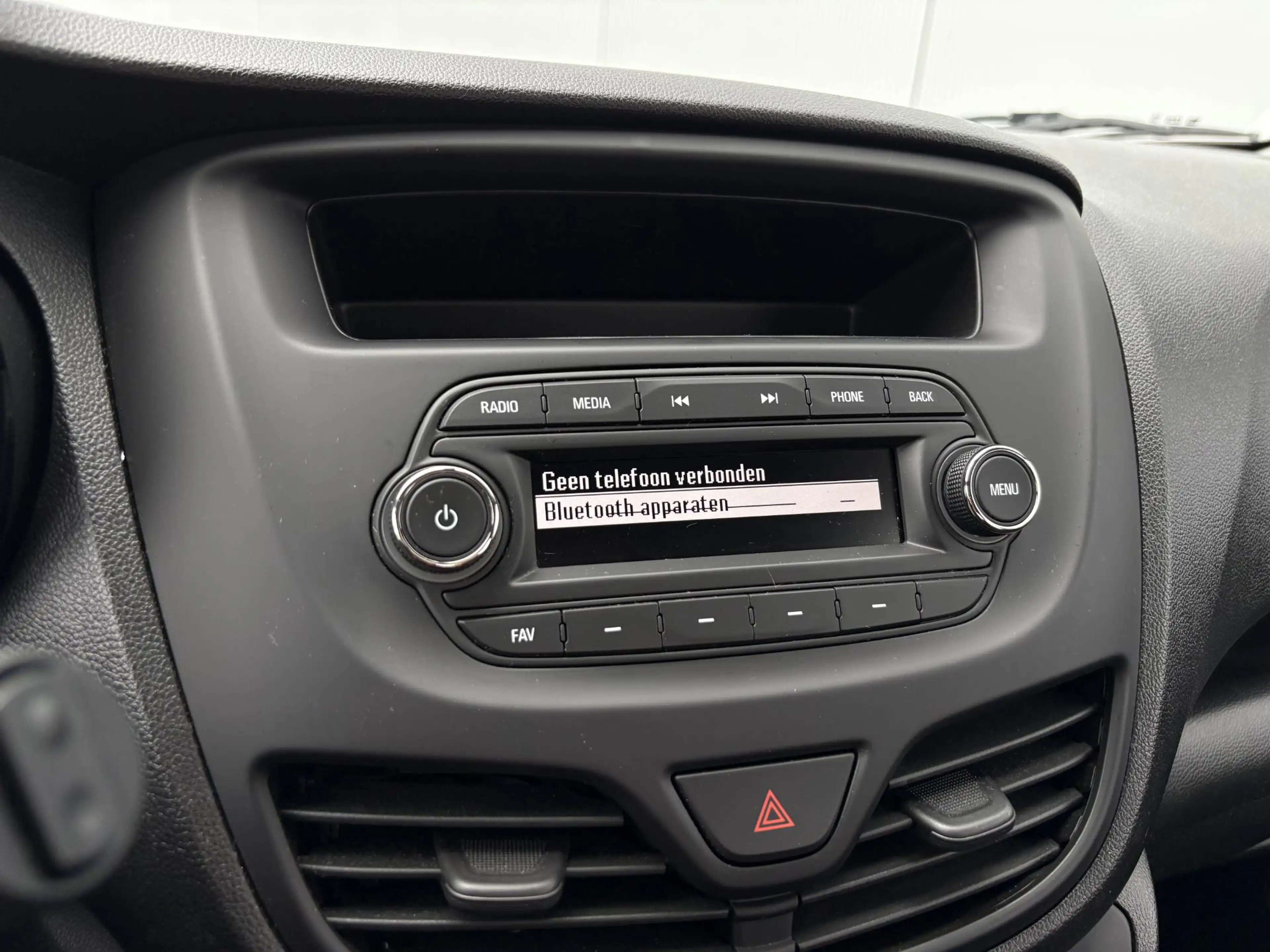 Opel Karl 1.0 ecoFLEX 120 Jaar Edition / Airco / Bluetooth / — photo 27
