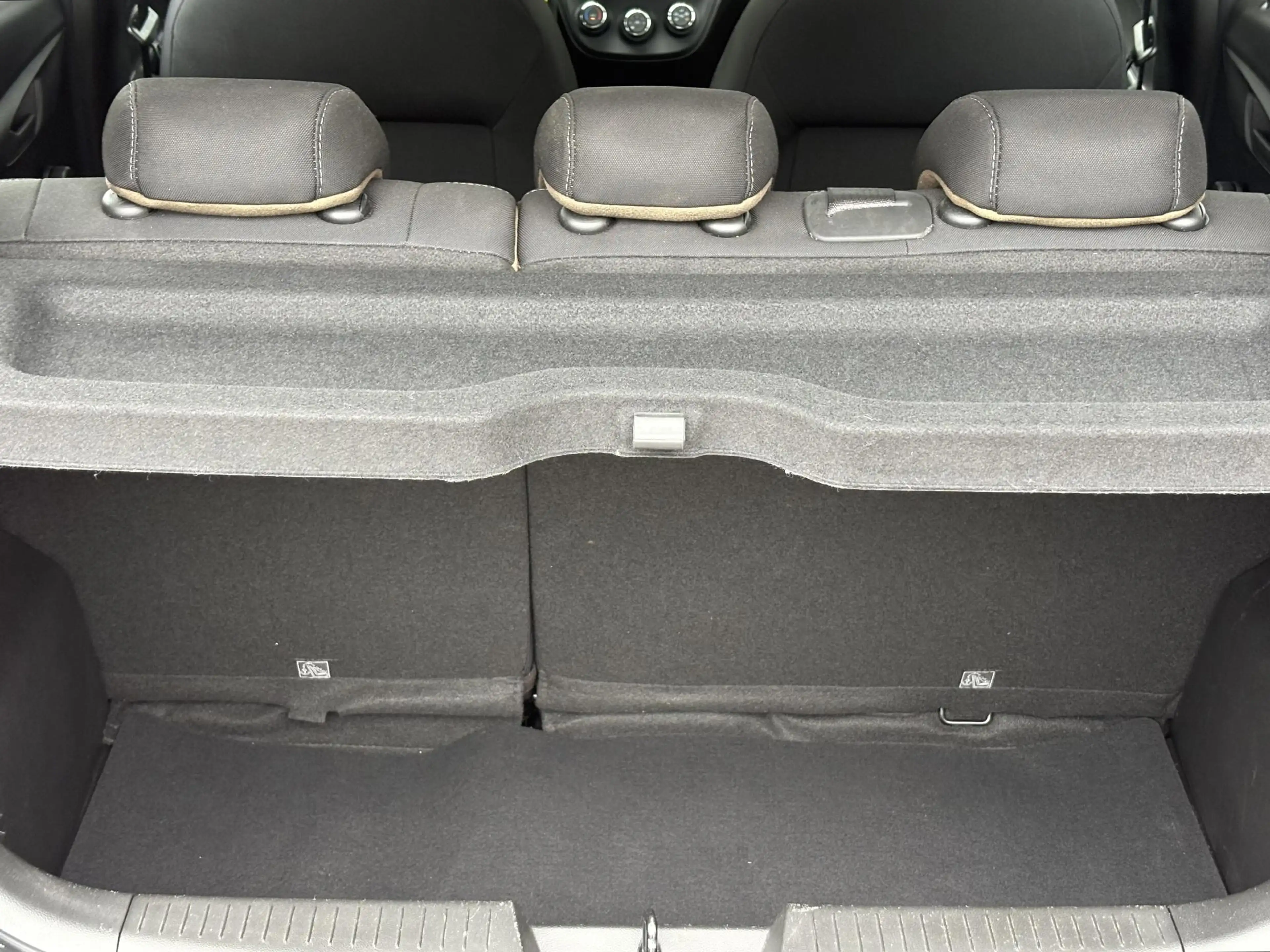 Opel Karl 1.0 ecoFLEX 120 Jaar Edition / Airco / Bluetooth / — photo 18