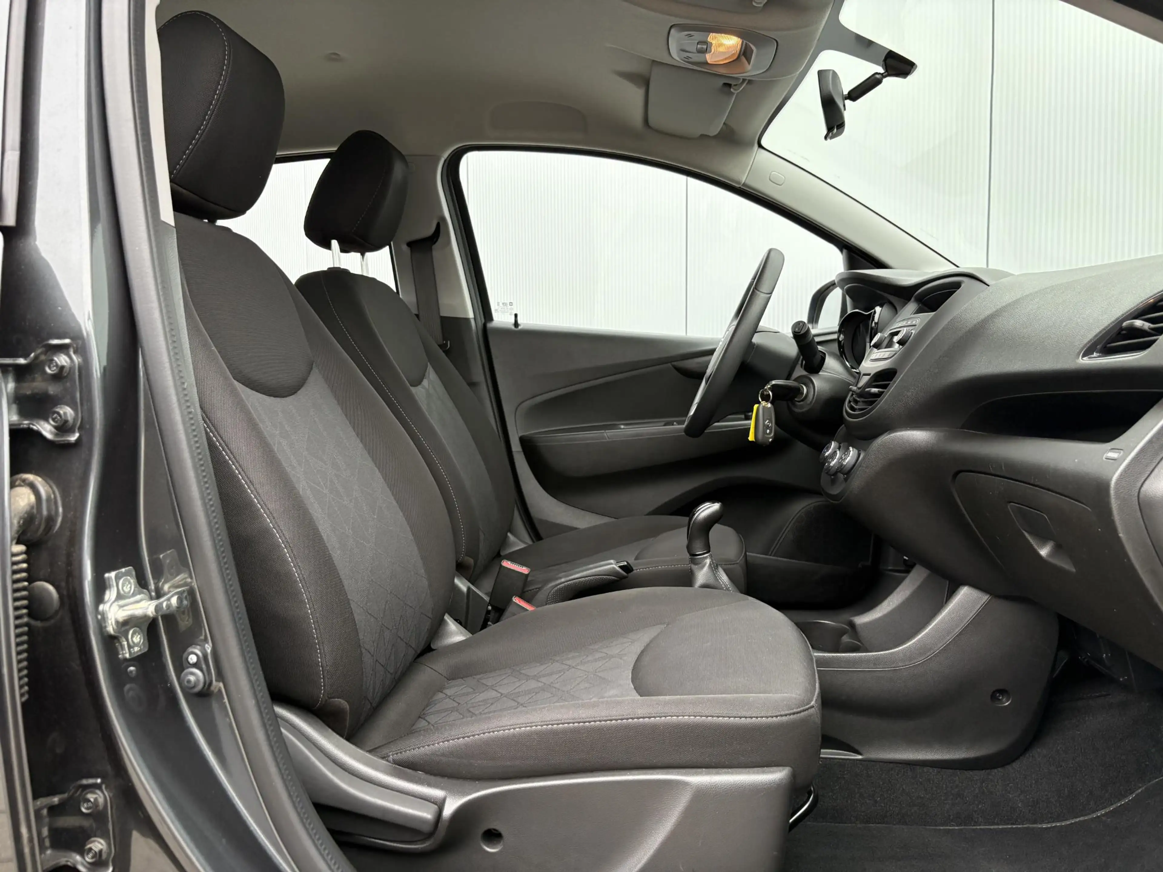 Opel Karl 1.0 ecoFLEX 120 Jaar Edition / Airco / Bluetooth / — photo 19
