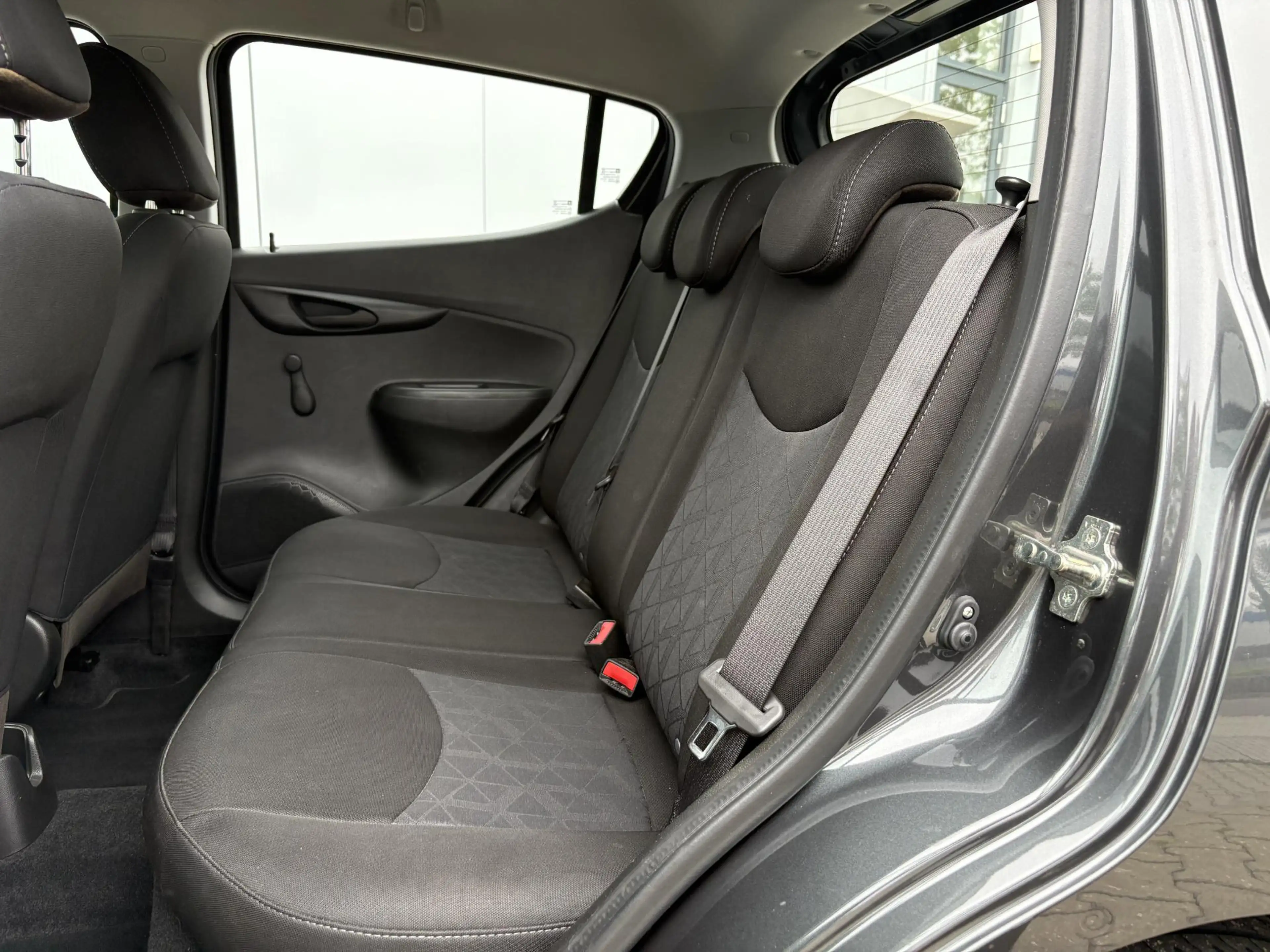 Opel Karl 1.0 ecoFLEX 120 Jaar Edition / Airco / Bluetooth / — photo 6