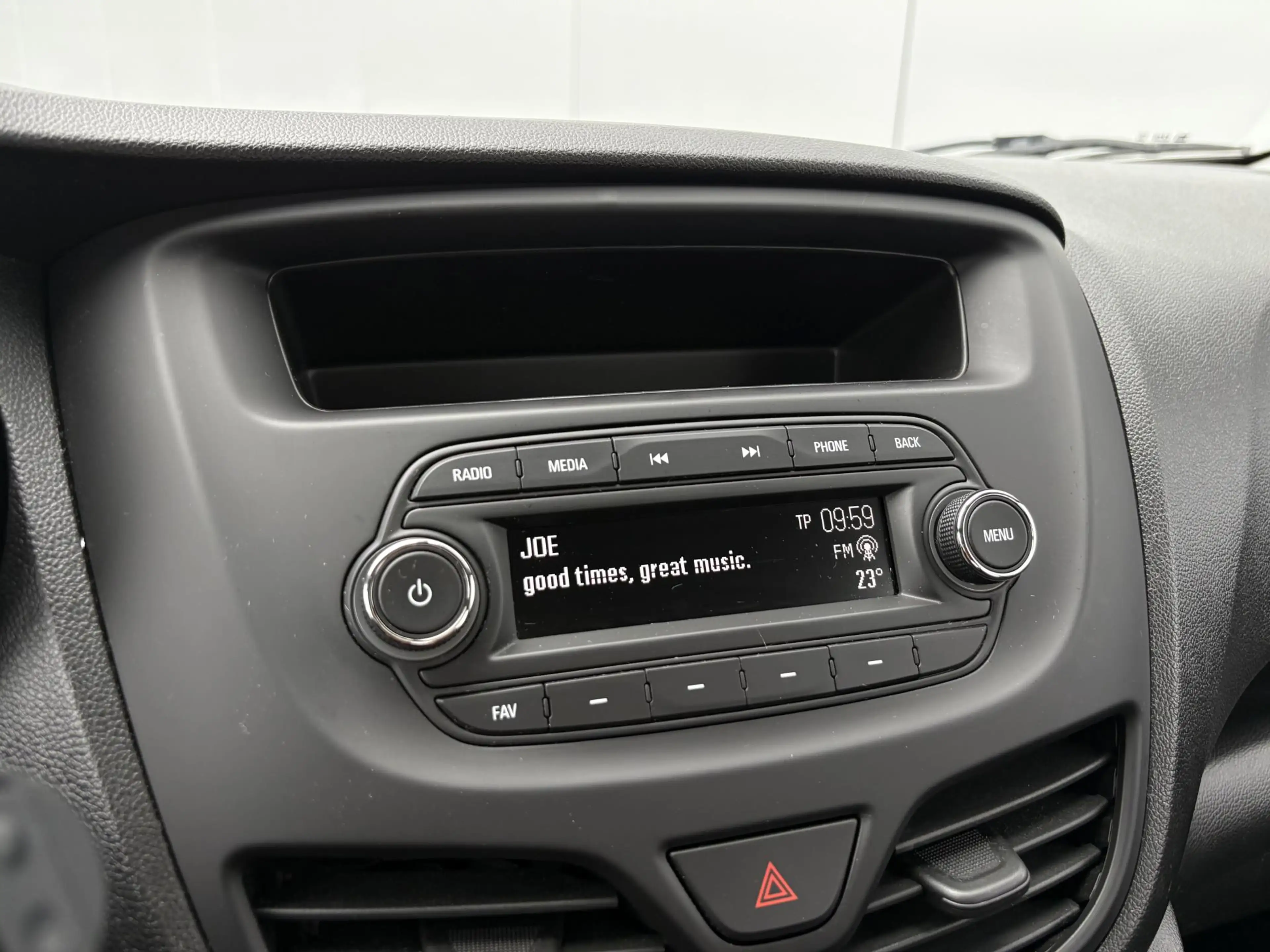 Opel Karl 1.0 ecoFLEX 120 Jaar Edition / Airco / Bluetooth / — photo 28