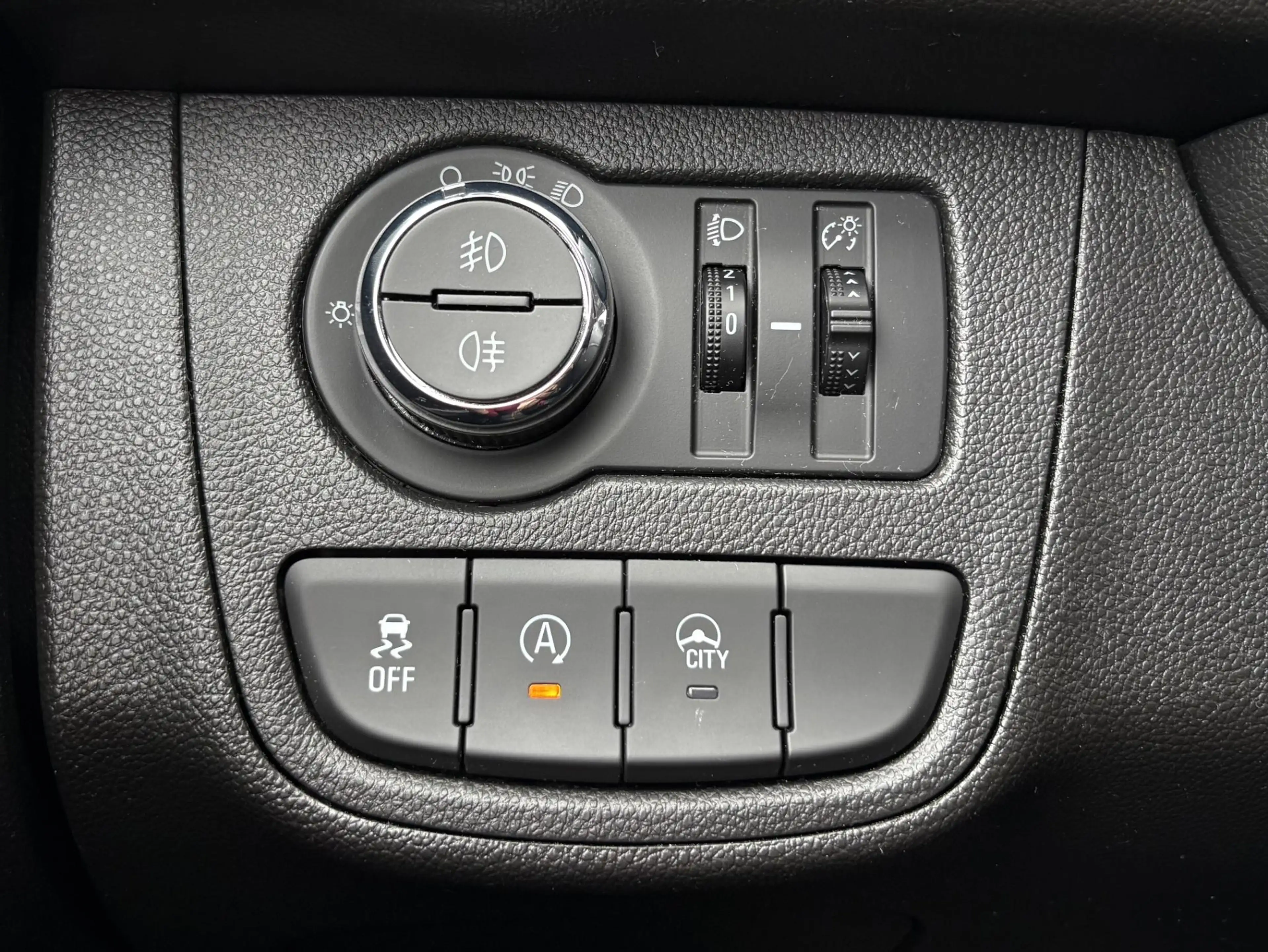 Opel Karl 1.0 ecoFLEX 120 Jaar Edition / Airco / Bluetooth / — photo 30