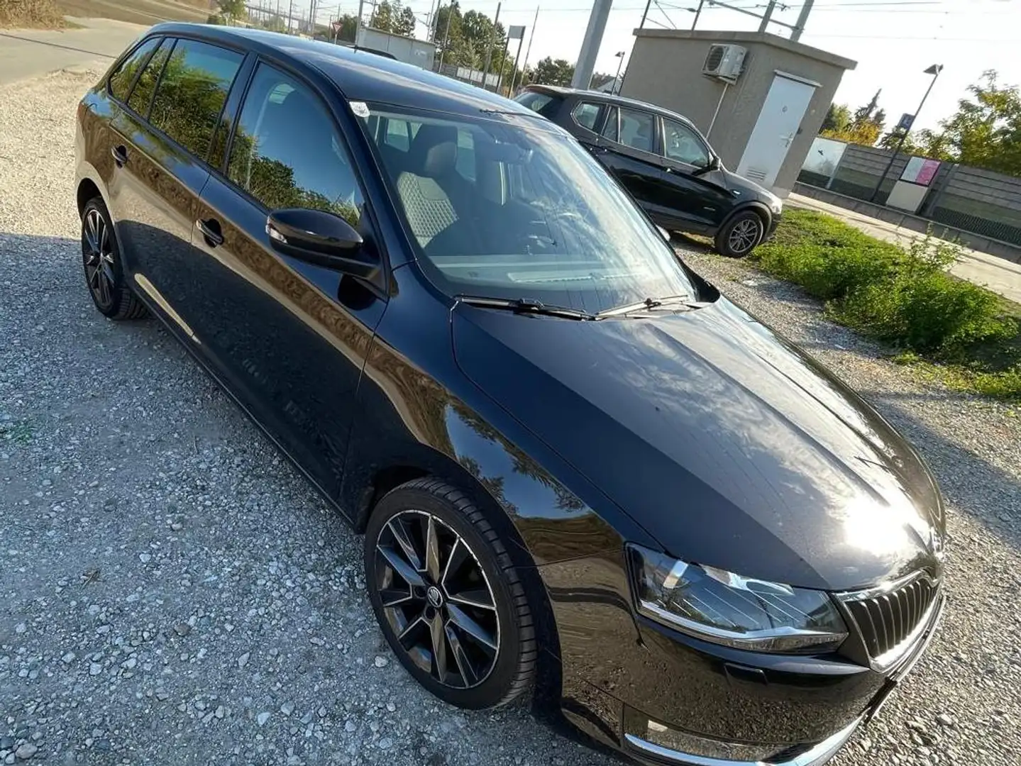 Skoda Rapid/Spaceback Rapid 1,0 TSI Sport Sport Schwarz - 2