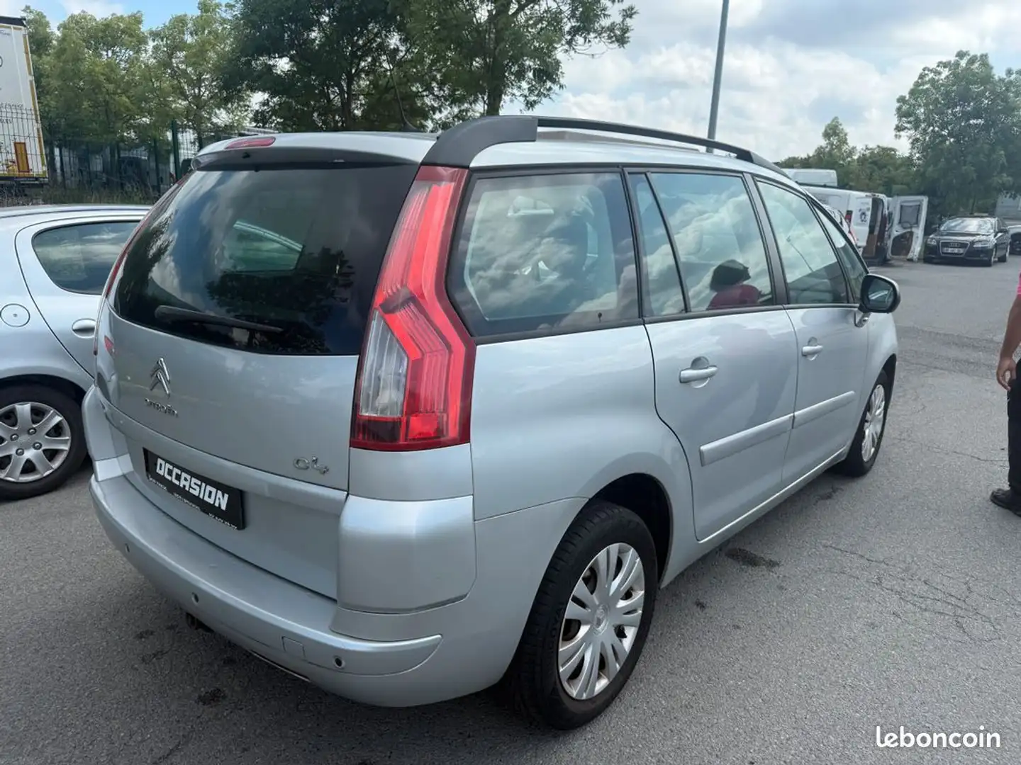 Citroen C4 Picasso GRAND 1.6 ehdi 112cv 7places Attelage 173000Km - 2