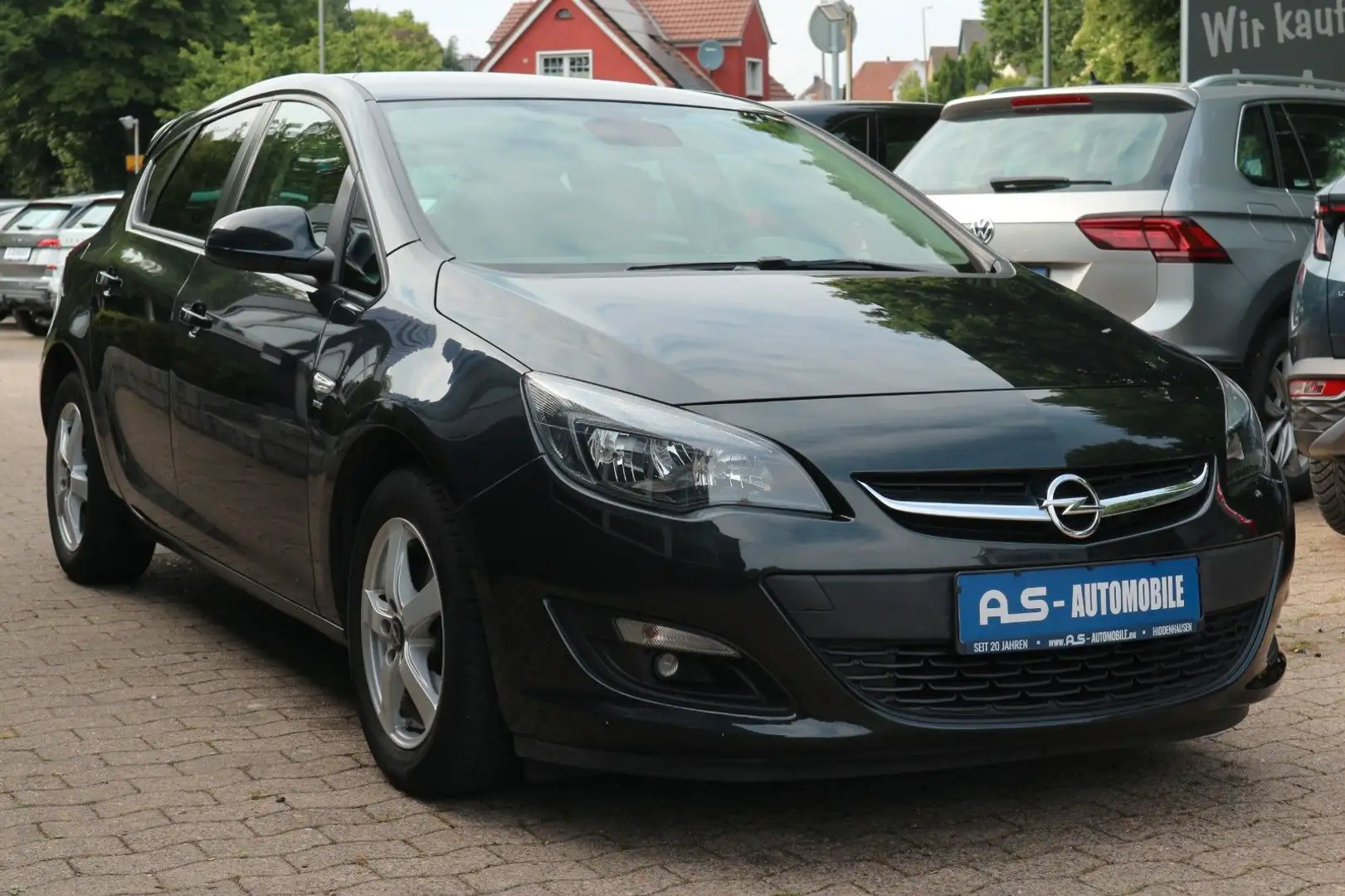 Opel Astra J Lim. 5-trg. Energy *TEMPO/PDC/KLIMA/SHZ* Schwarz - 1