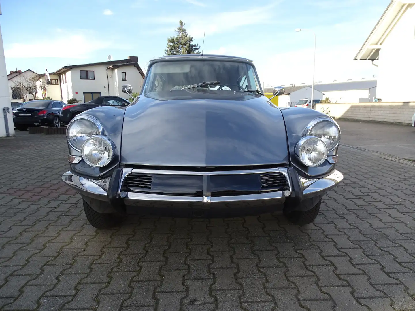 Citroen DS 21 vollständig restauriert siva - 2