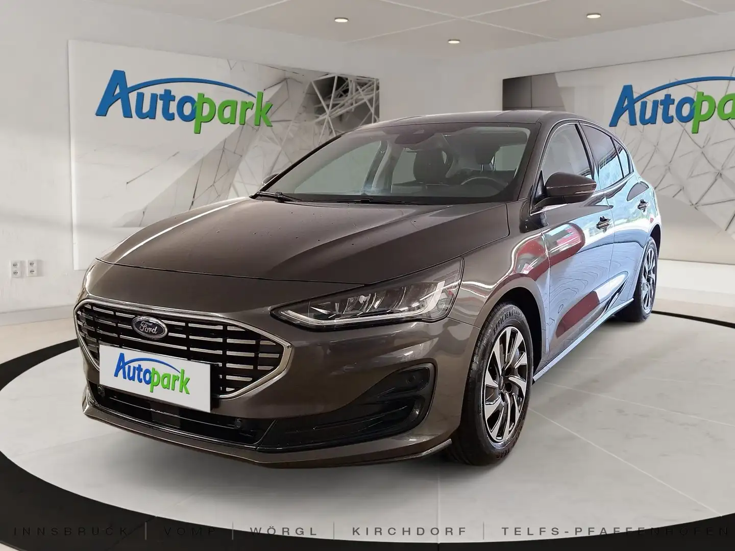 Ford Focus Titanium Grau - 1