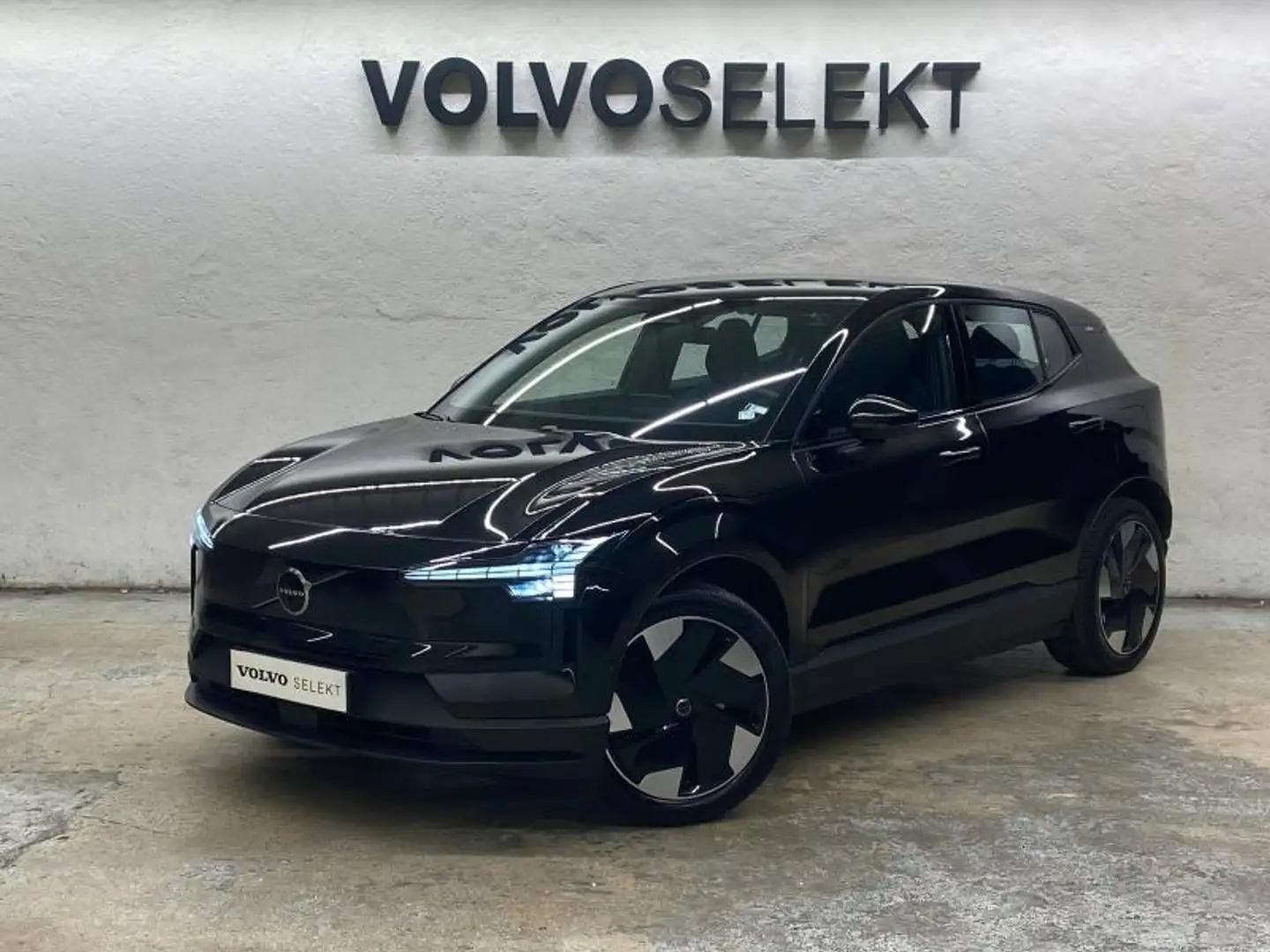 Volvo EX30 Single Extended Range 272ch Ultra Noir - 1