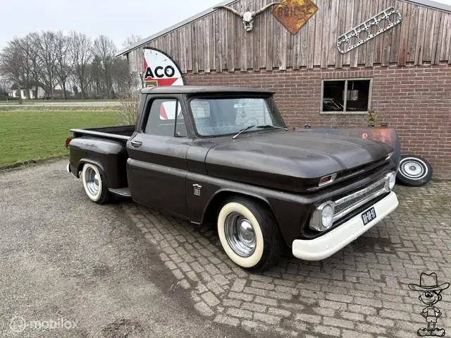 Chevrolet USA c10 pick-up v8