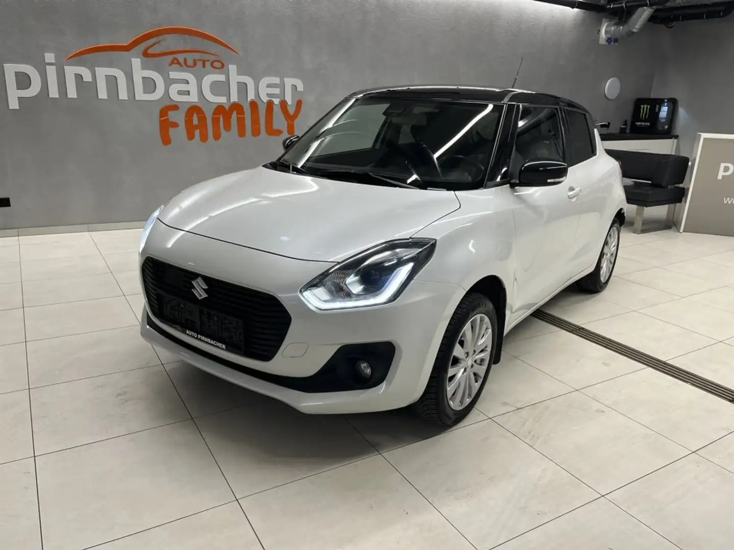 Suzuki Swift 1.2 DJ SHVS ALLGRIP flash Nero - 1