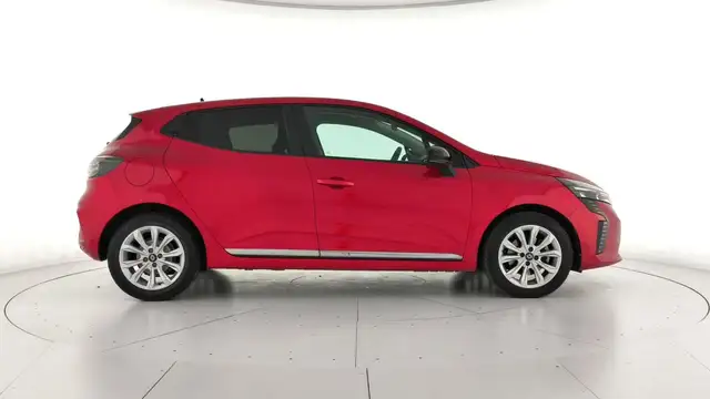Renault Clio view 4