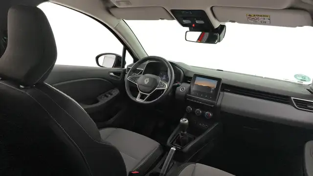 Renault Clio view 15
