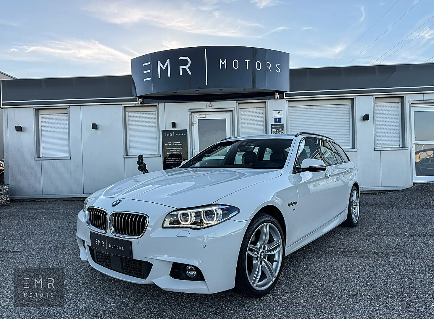 BMW 528 i xDrive Touring M-SPORTPAKET, ADAPTIVE-LED, DI... Weiß - 1