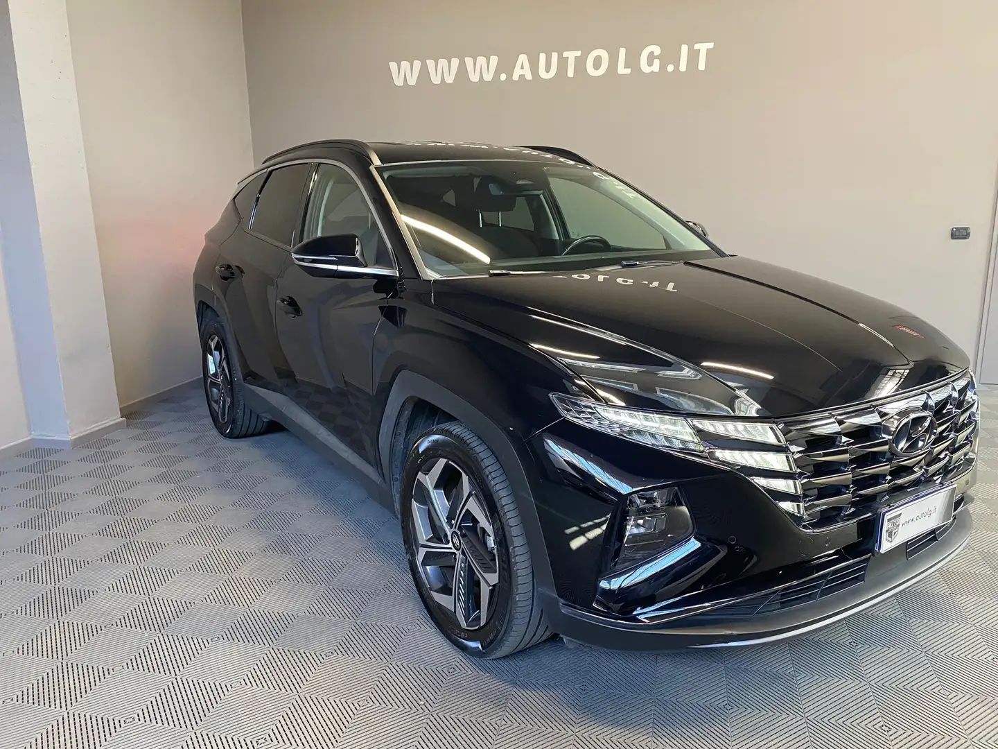 Hyundai TUCSON 1.6 hev Exellence 2wd auto NO VINCOLO FINAN Nero - 2