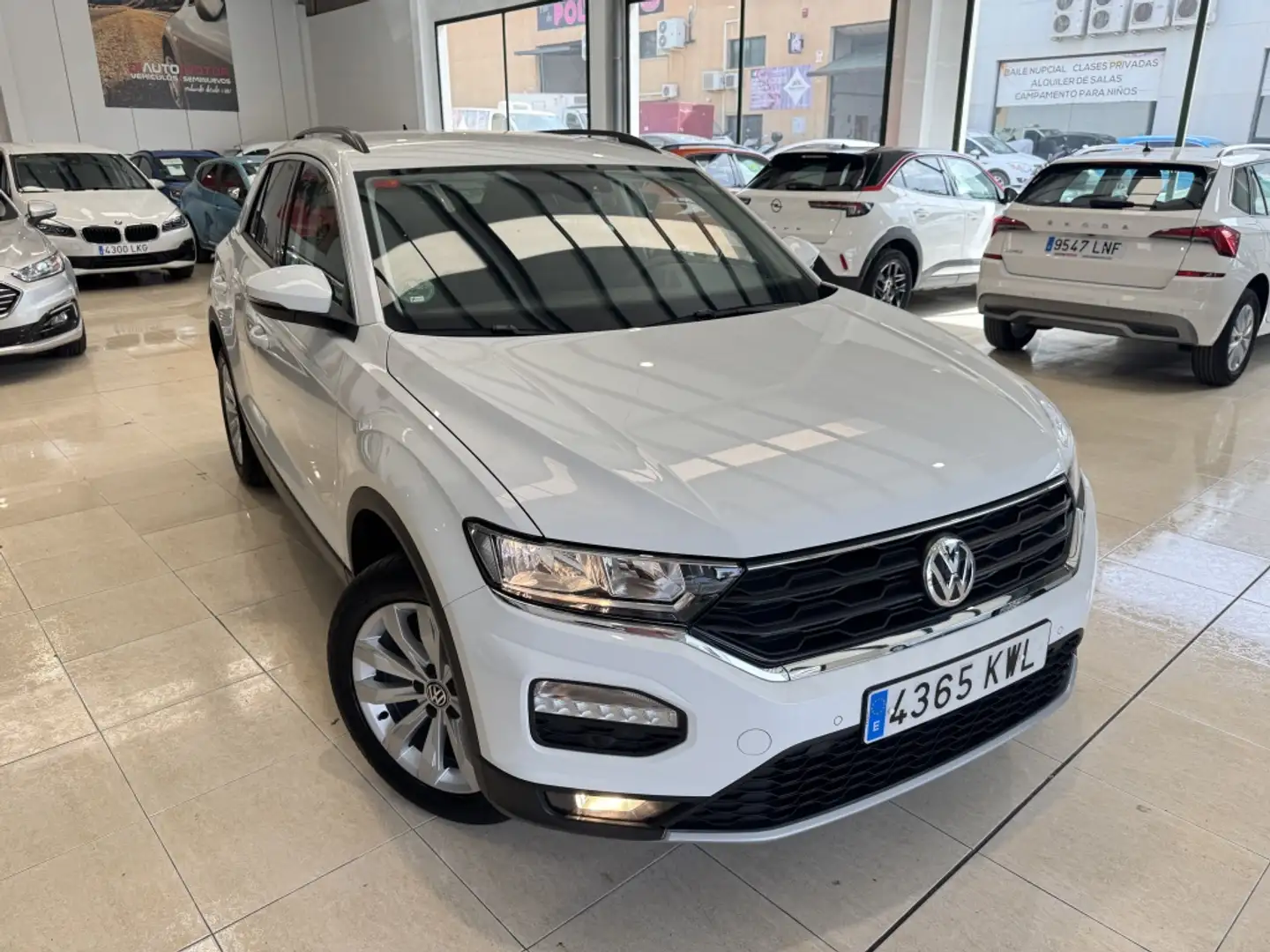 Volkswagen T-Roc 1.0 TSI Advance Style Blanc - 2