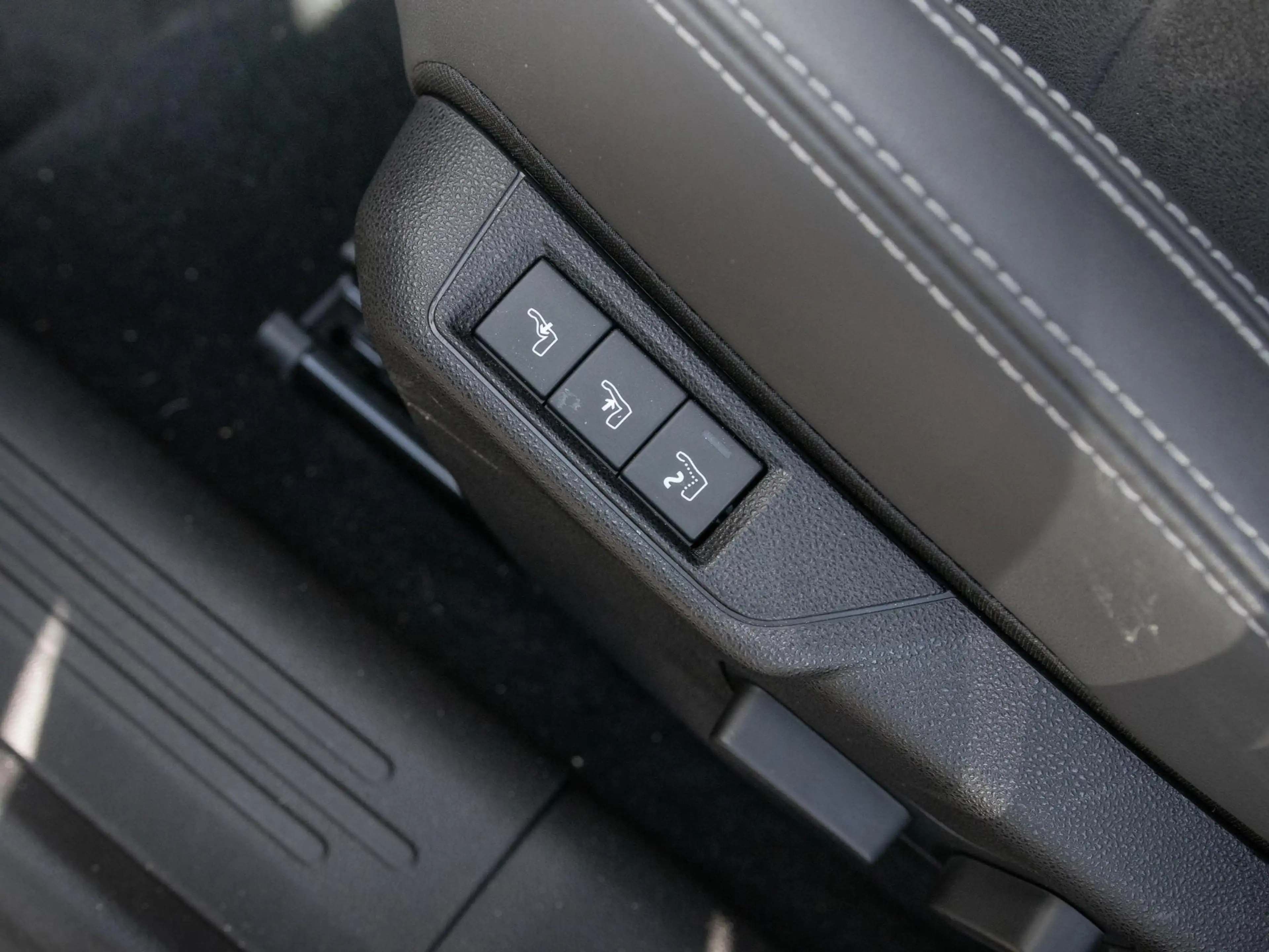 Fiat 600e Sport 54 kWh | Navi | Bicolore — photo 11