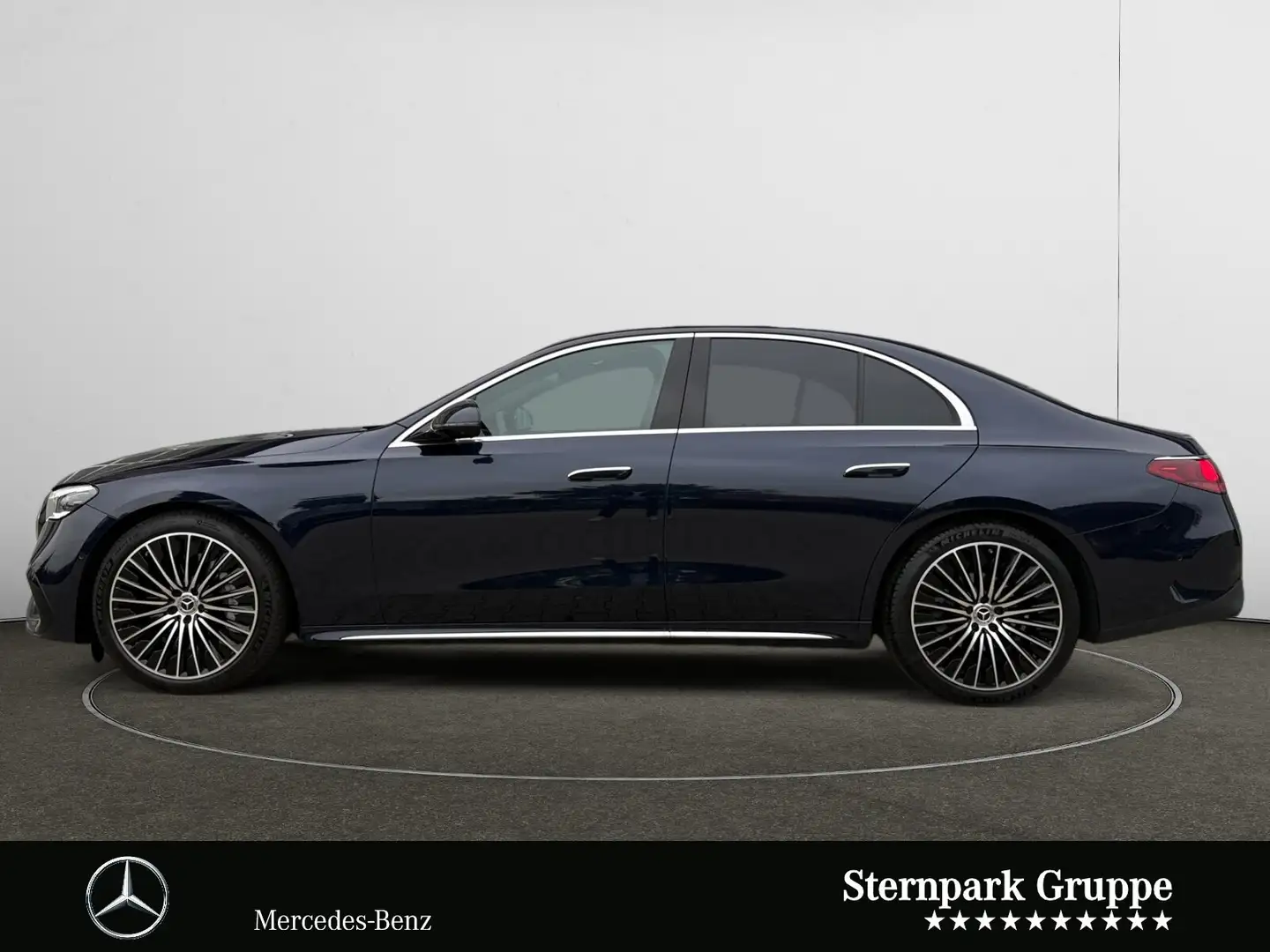 Mercedes-Benz E 220 E 220 d AMG Distronic+Superscreen+360°+Memory+20 Blau - 2