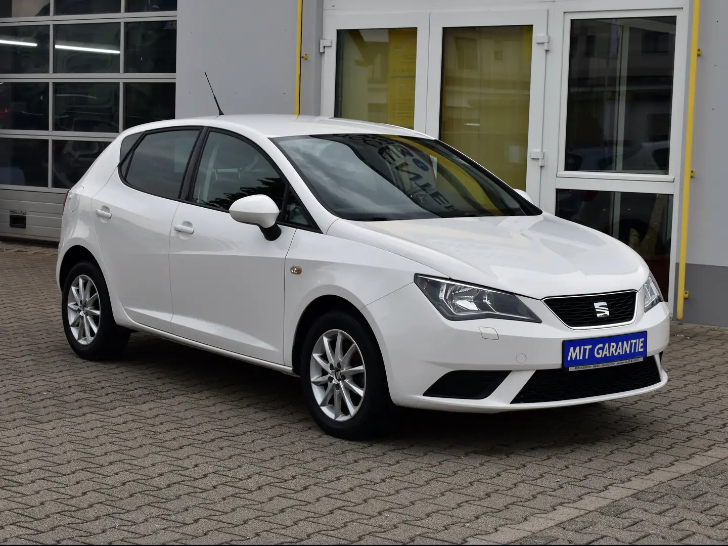 SEAT Ibiza Style TÜV-05/27 Szhg Tempo GARANTIE Blanco - 2
