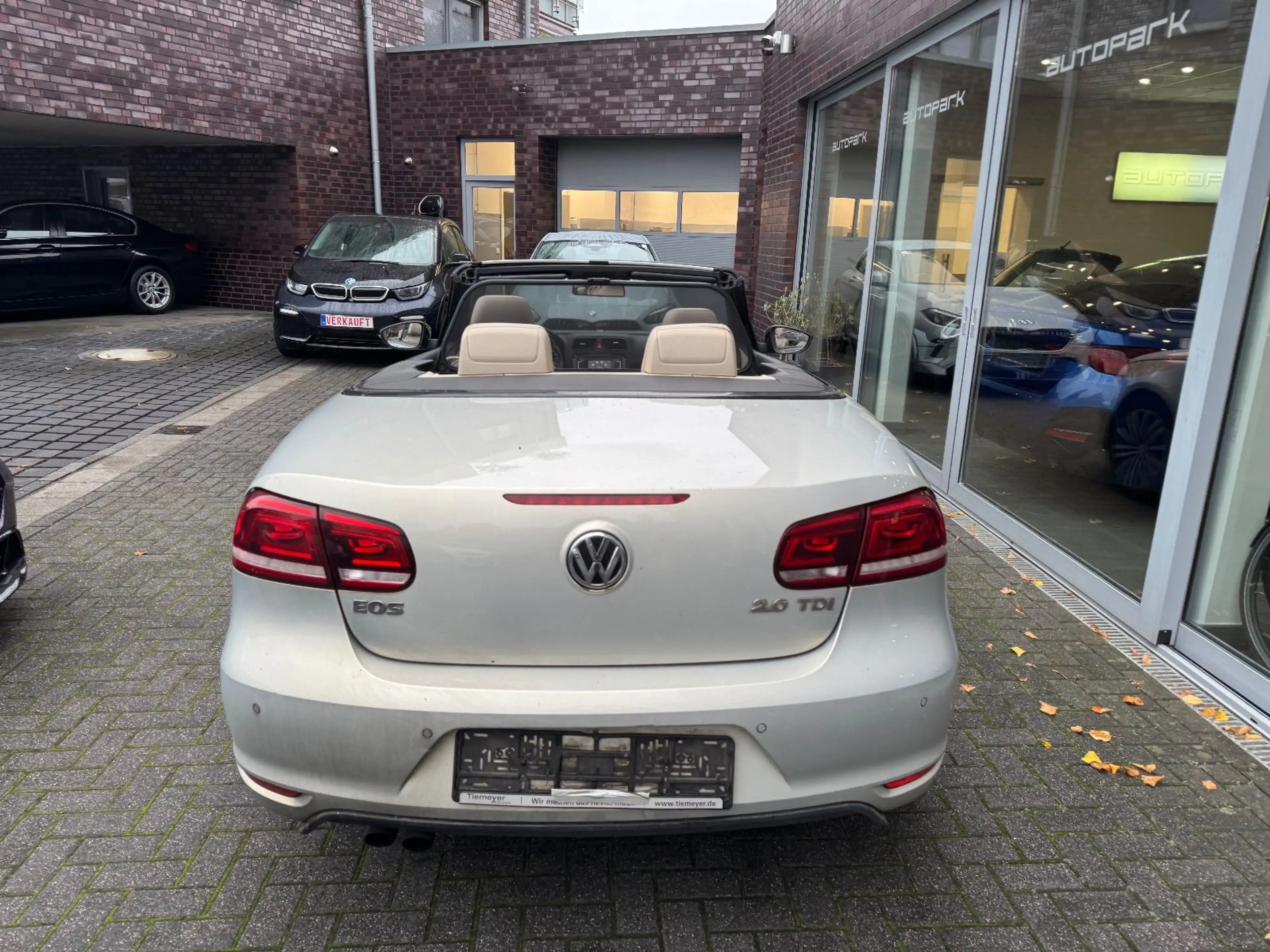 Volkswagen Eos 2.0 TDI DSG Sport-Paket Black Style Premium — photo 6
