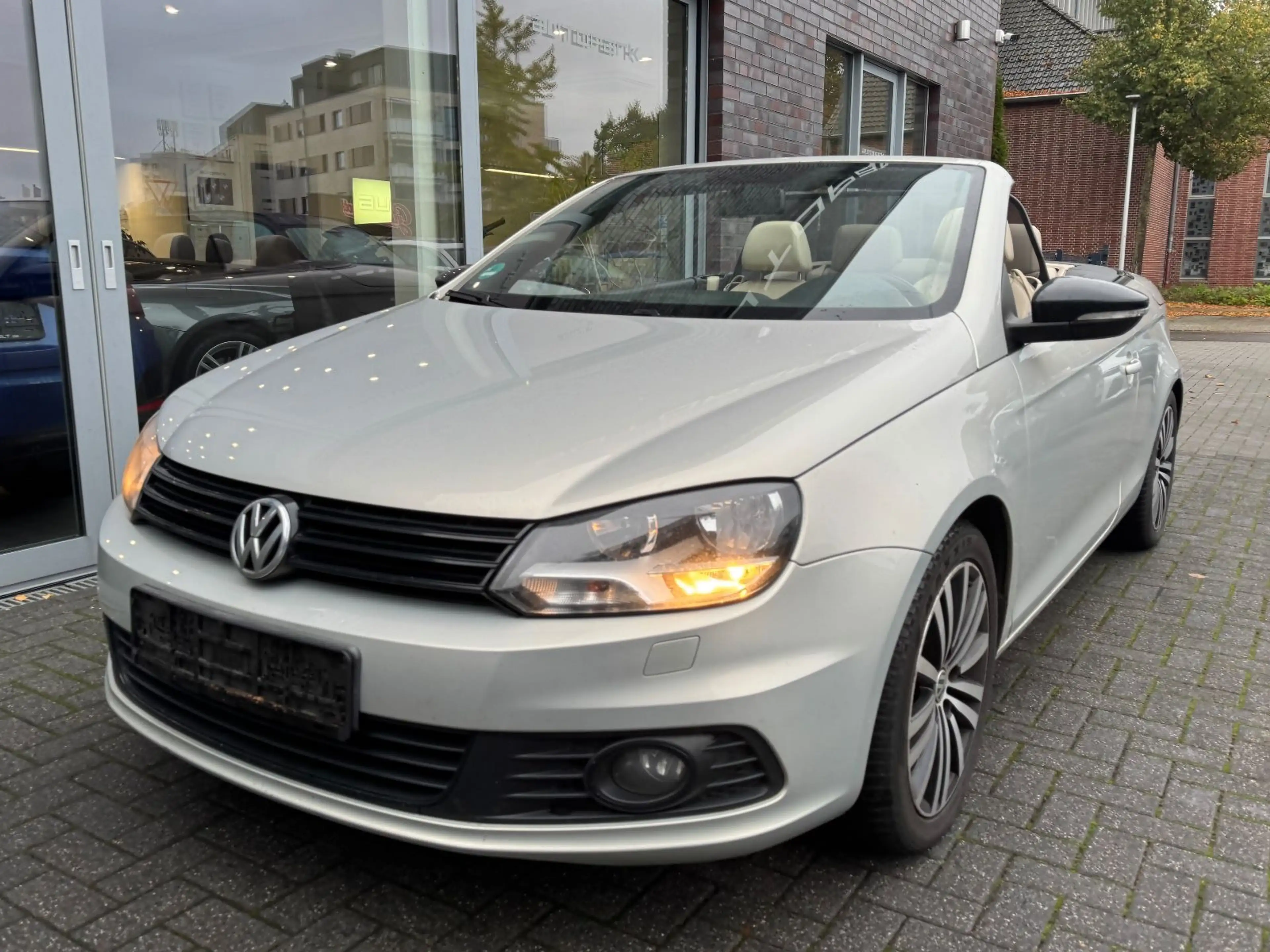 Volkswagen Eos 2.0 TDI DSG Sport-Paket Black Style Premium — photo 2