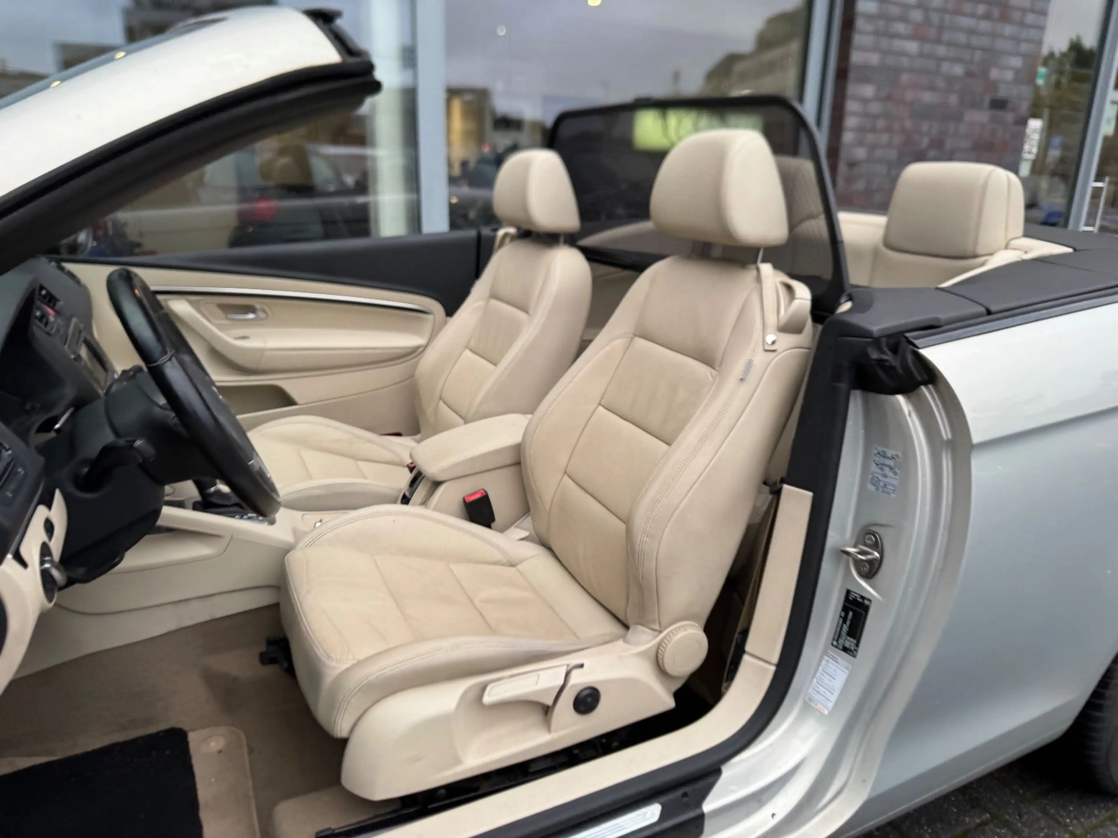 Volkswagen Eos 2.0 TDI DSG Sport-Paket Black Style Premium — photo 11