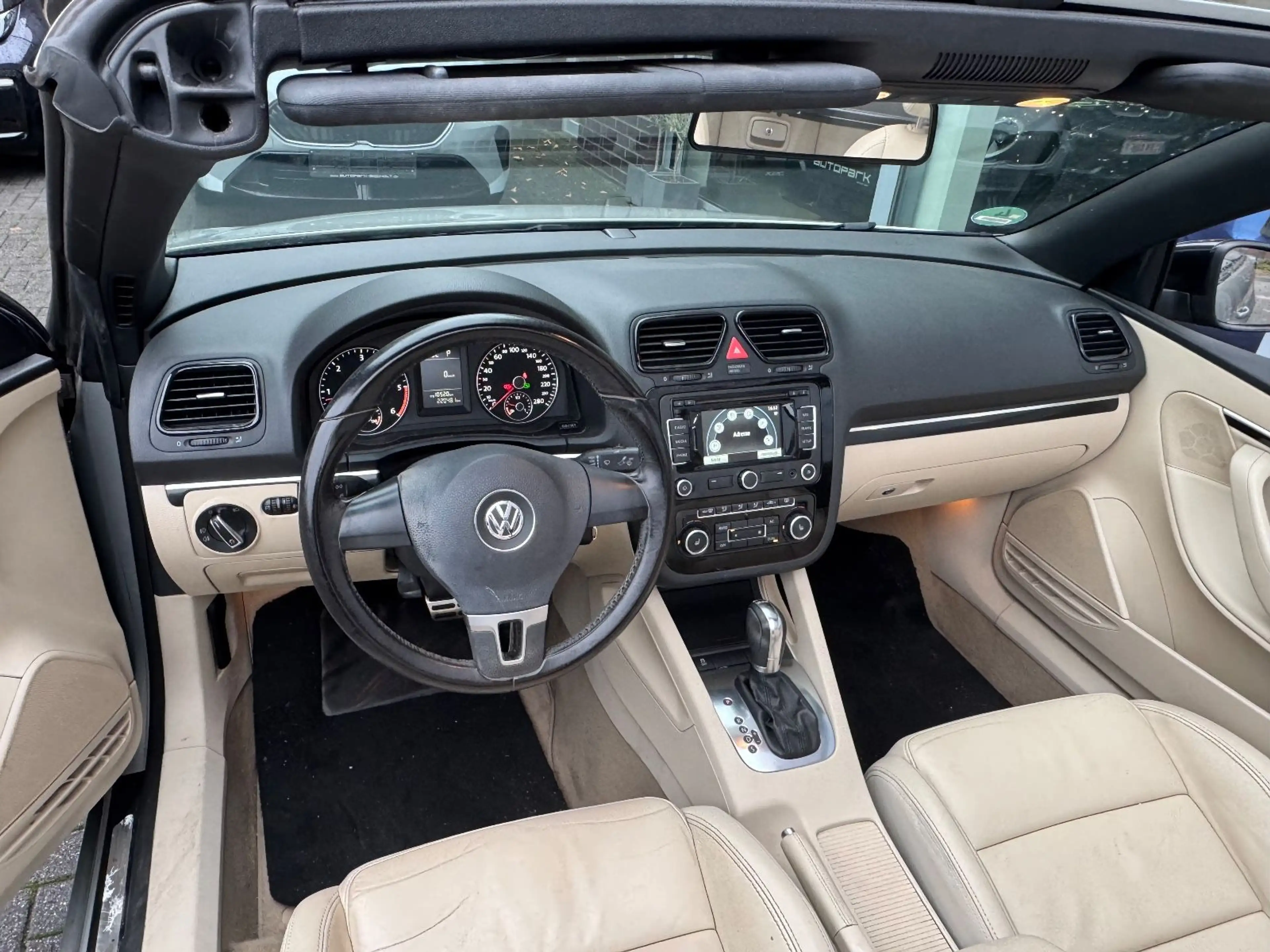 Volkswagen Eos 2.0 TDI DSG Sport-Paket Black Style Premium — photo 10