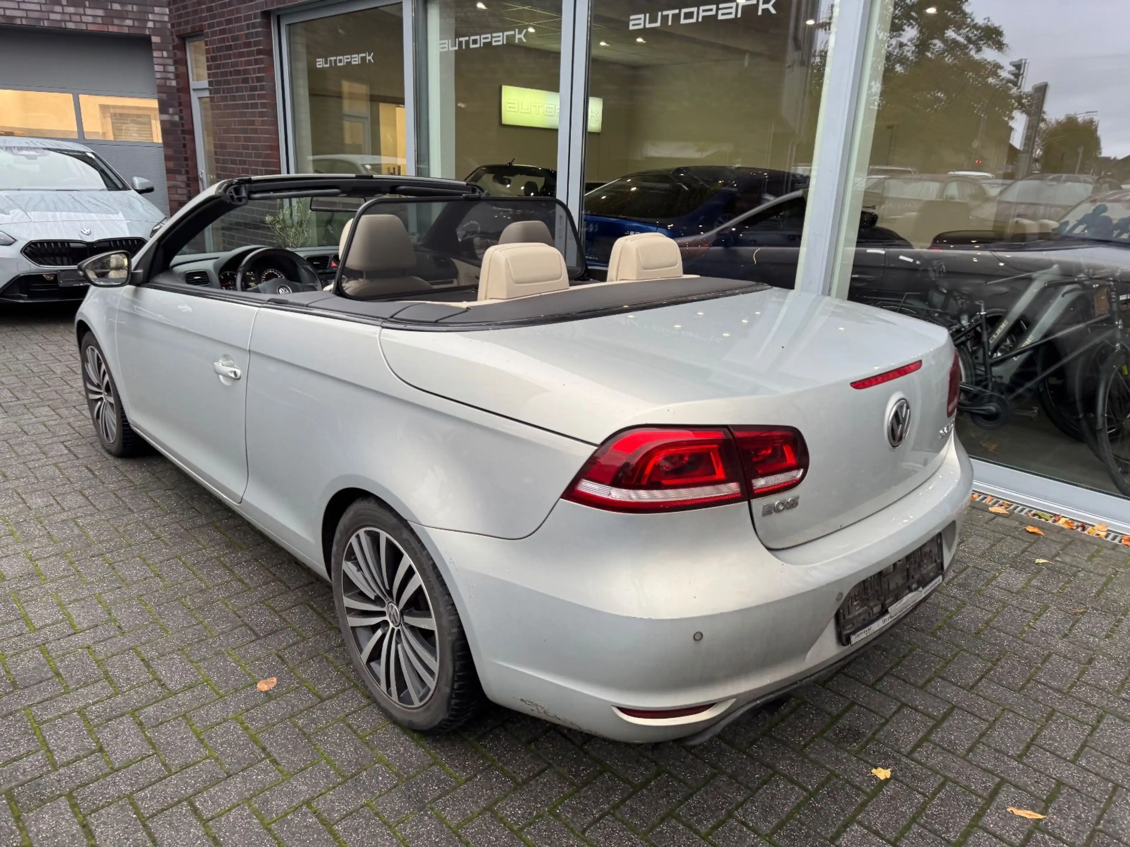 Volkswagen Eos 2.0 TDI DSG Sport-Paket Black Style Premium — photo 7
