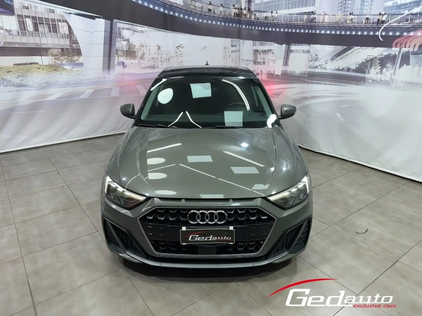 Audi A1 SPB 30 TFSI S line edition FULL-LED NAVI Grigio - 2