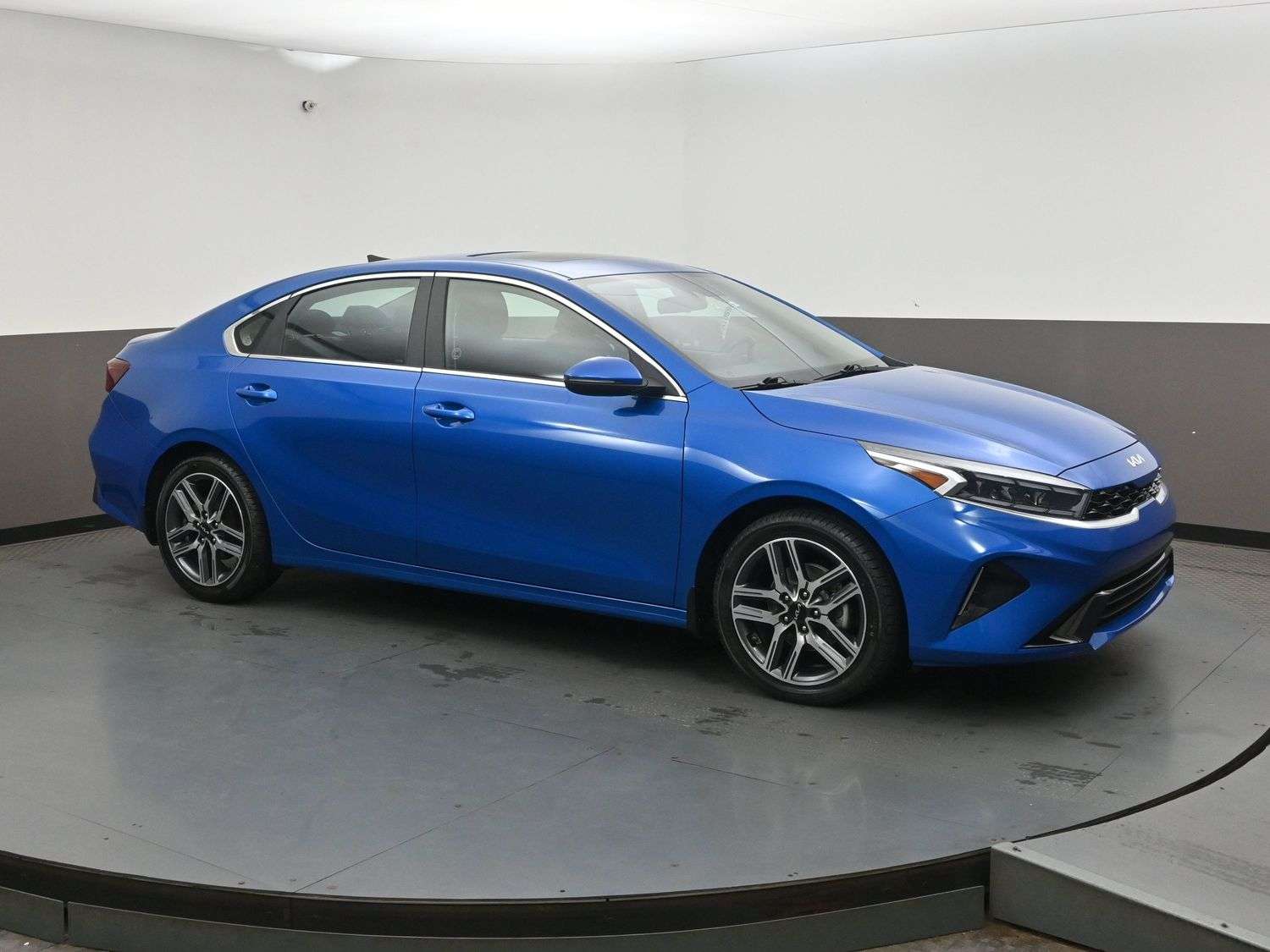 2024 Kia Forte EX+ Rates as low as 5.73% and 1 free year or 20,000km extended warranty co