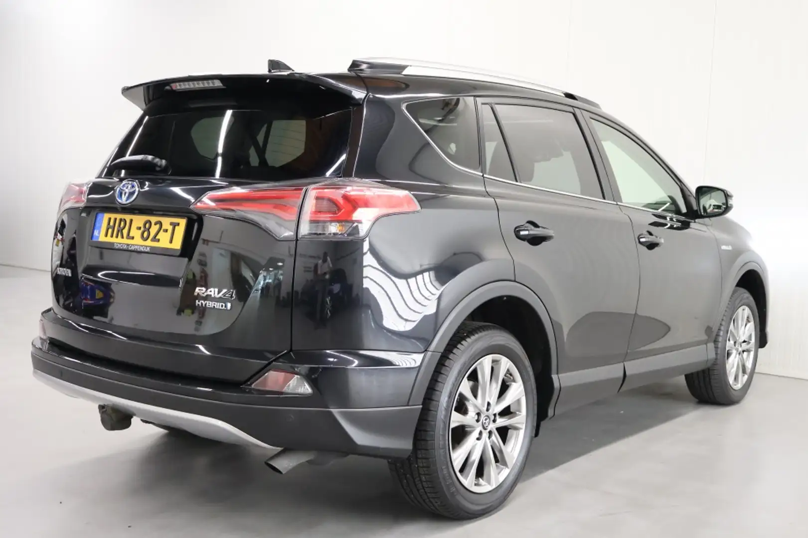 Toyota RAV 4 2.5 Hybrid AWD Executive Zwart - 2