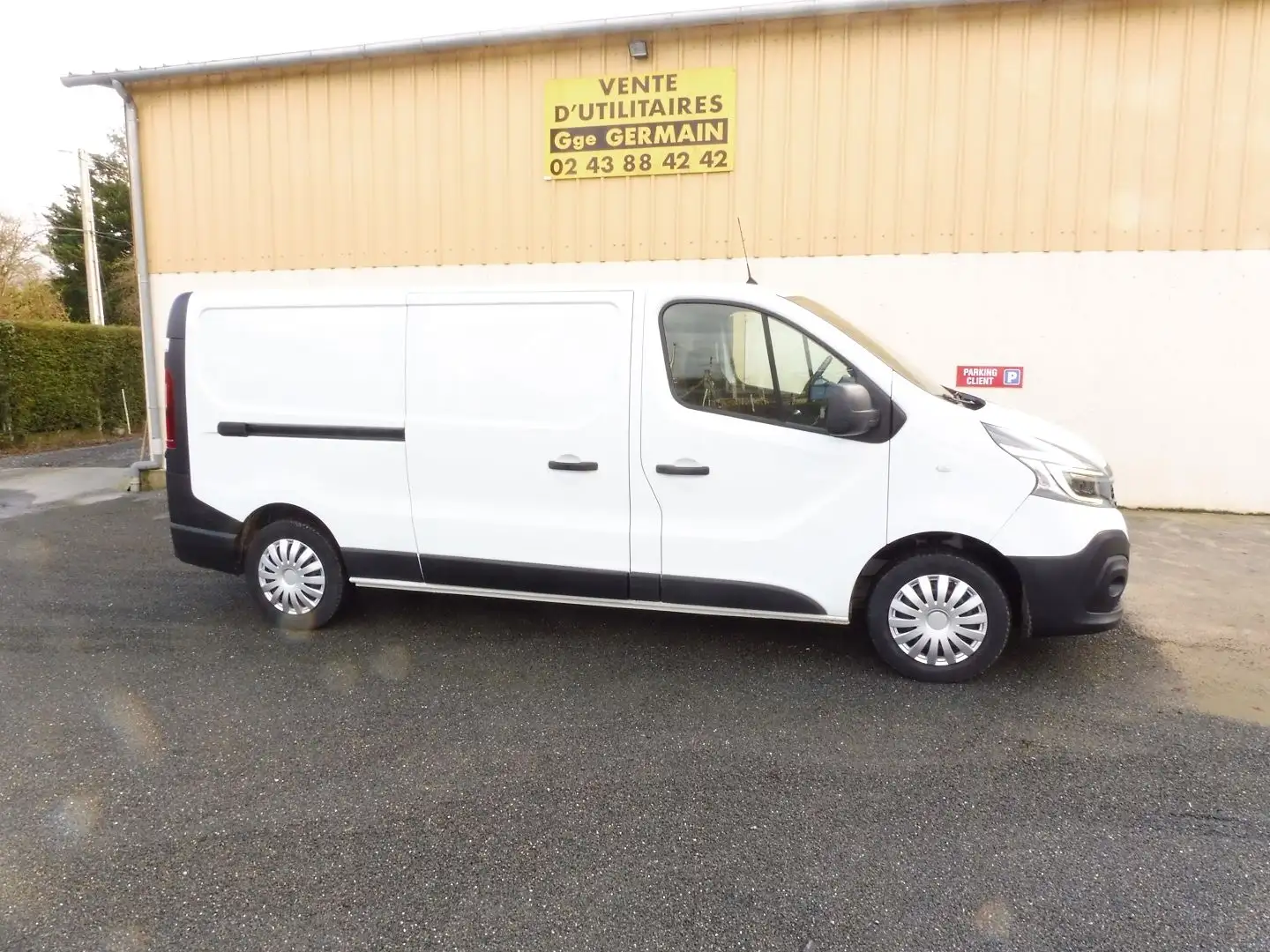 Renault Trafic L2H1 1300 2.0 DCI 120CH CONFORT S\u0026S E6 Blanc - 2