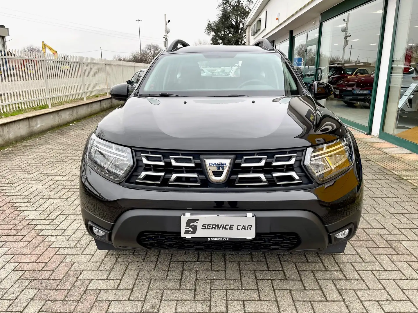 Dacia Duster 1.0 tce Comfort Gpl 4x2 100cv Zwart - 2