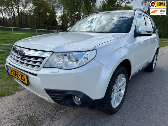 Subaru Forester 2.0 XS Premium AUTOMAAT|top onderhouden|navigatie|