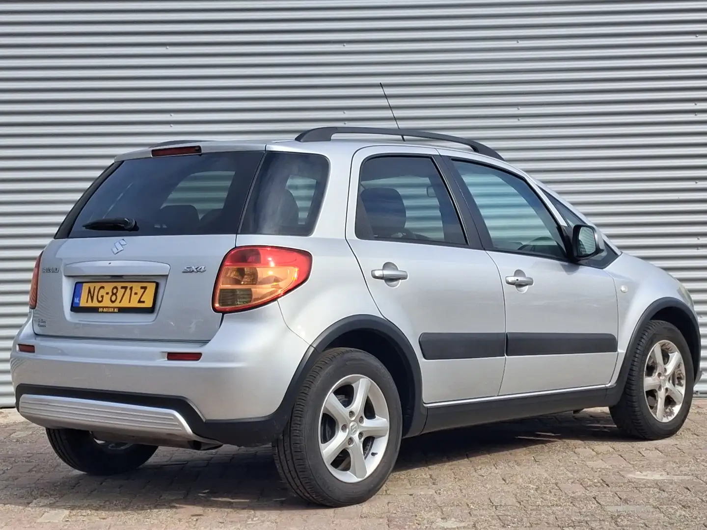 Suzuki SX4 1.6 Exclusive | Nieuw Binnen! | Automaat | Clima | Grijs - 2